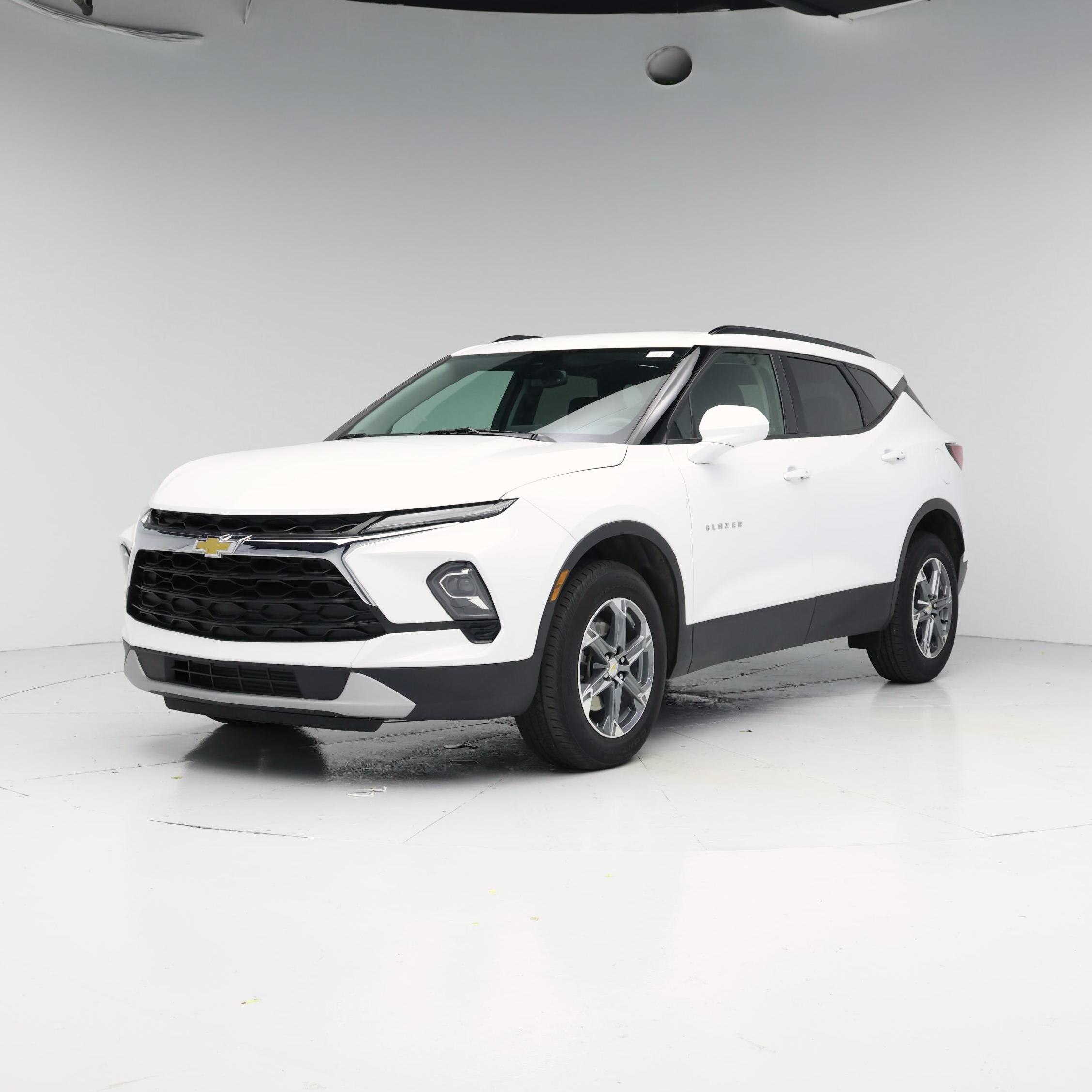 Thumbnail: 2023 Chevrolet Blazer - 4