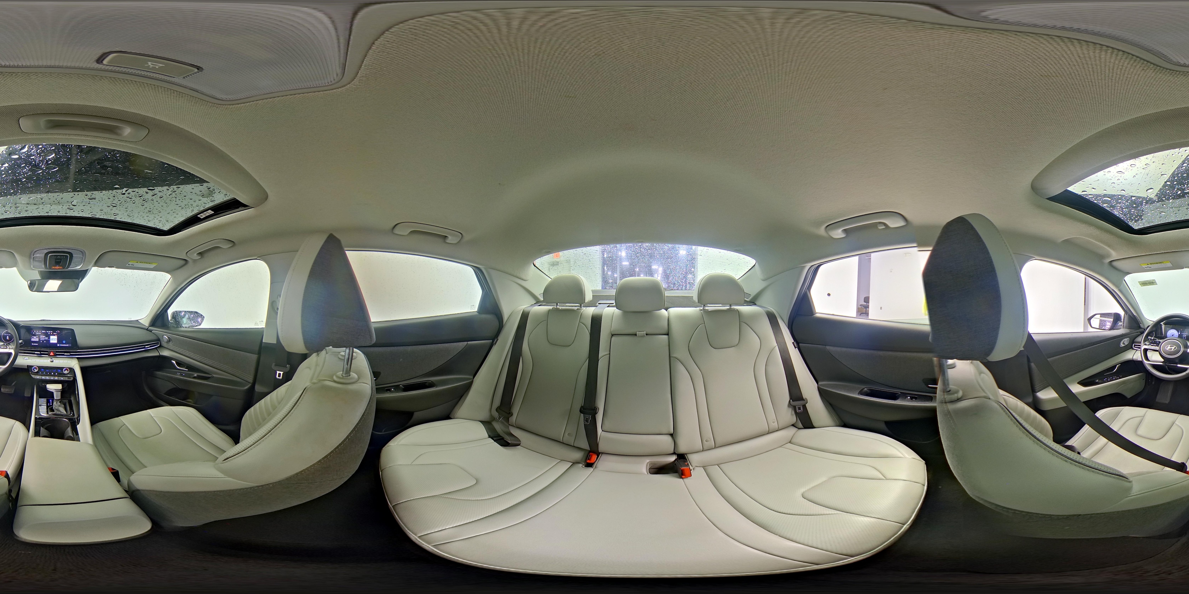 2025 Hyundai Elantra Limited - Photo 27