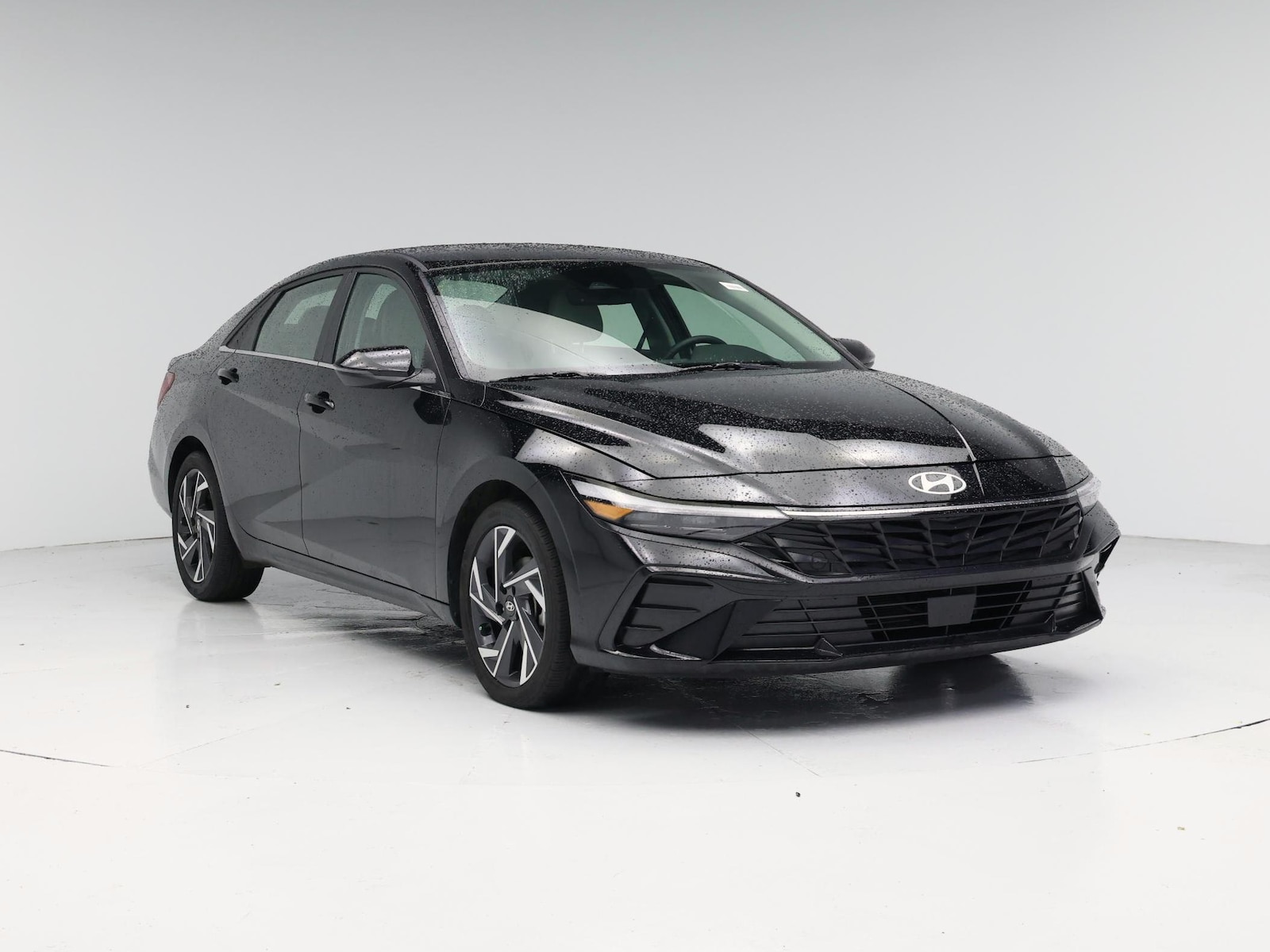 2025 Hyundai Elantra Limited - Photo 2