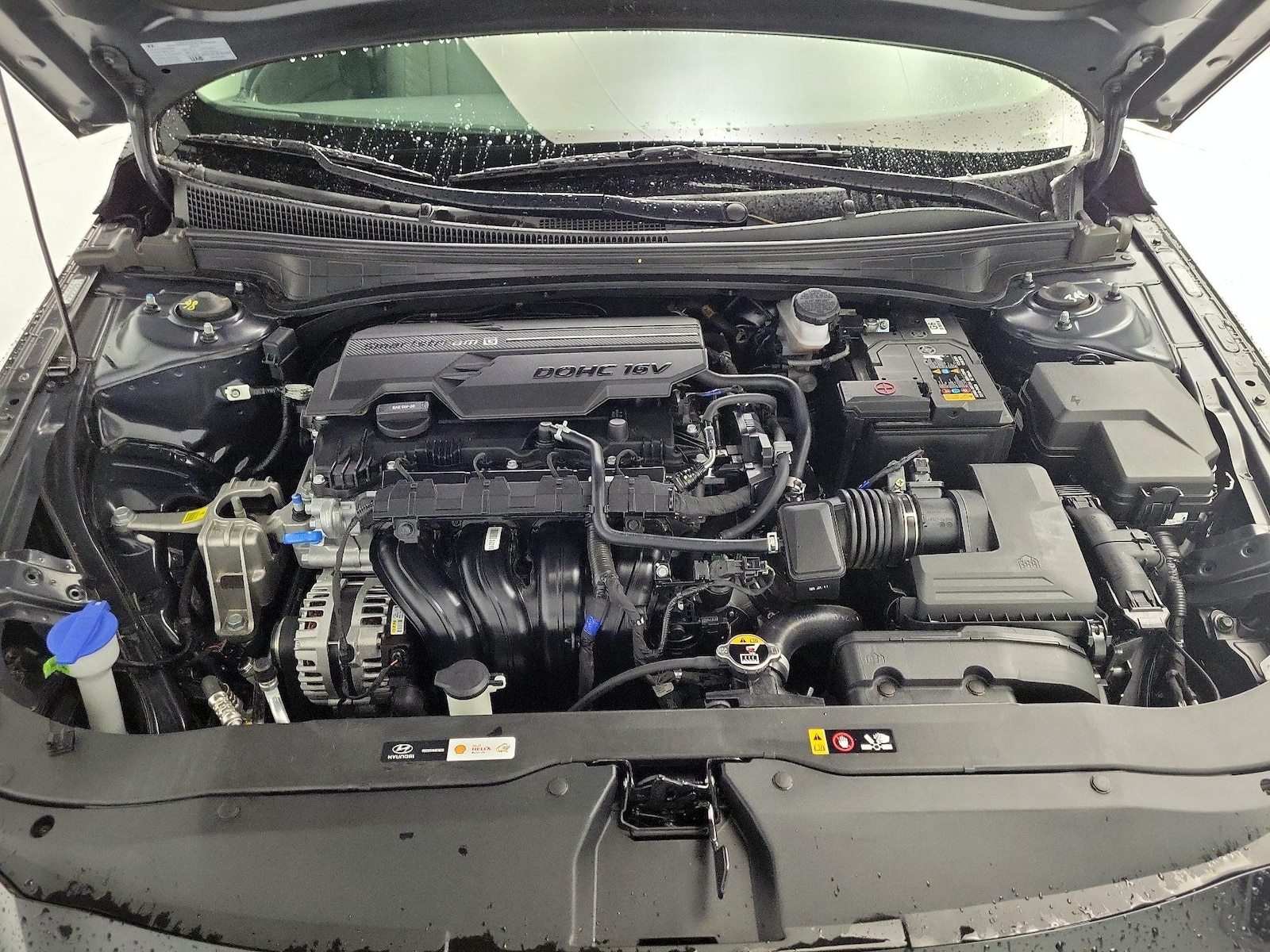 2025 Hyundai Elantra Limited - Photo 24