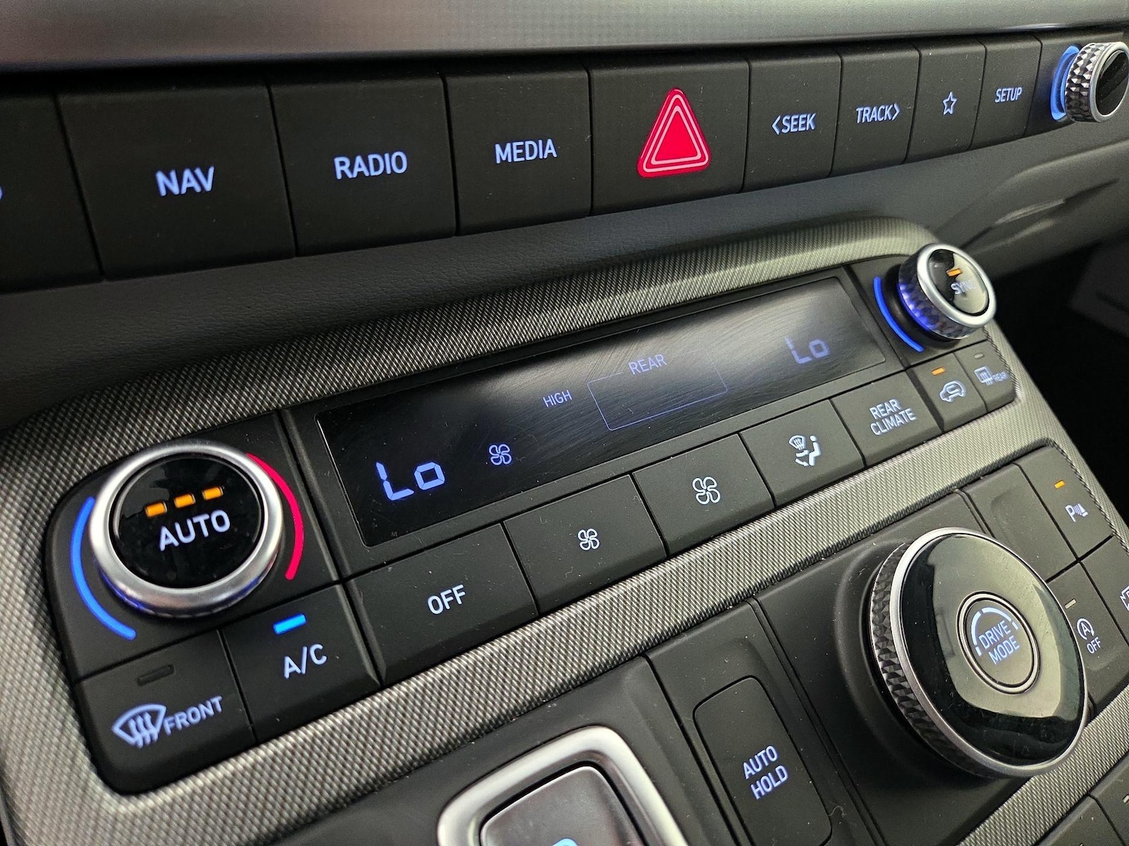 2024 Hyundai Palisade SEL - Photo 17