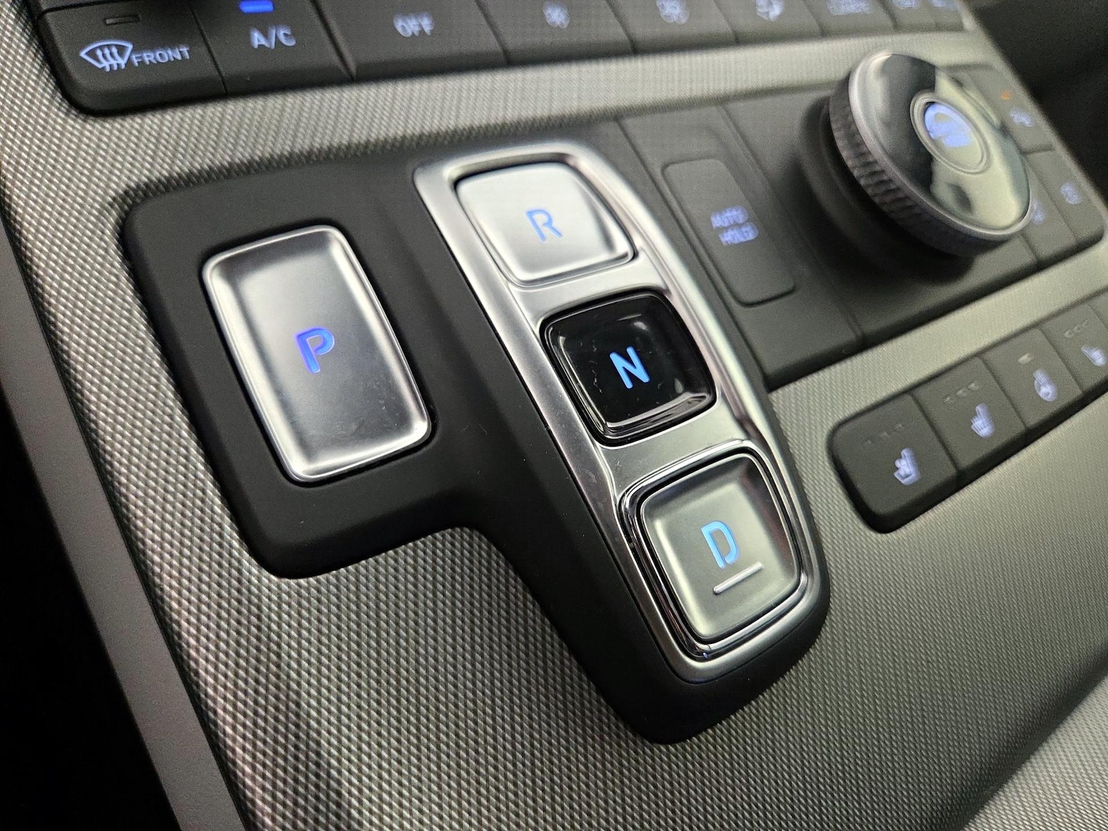2024 Hyundai Palisade SEL - Photo 18