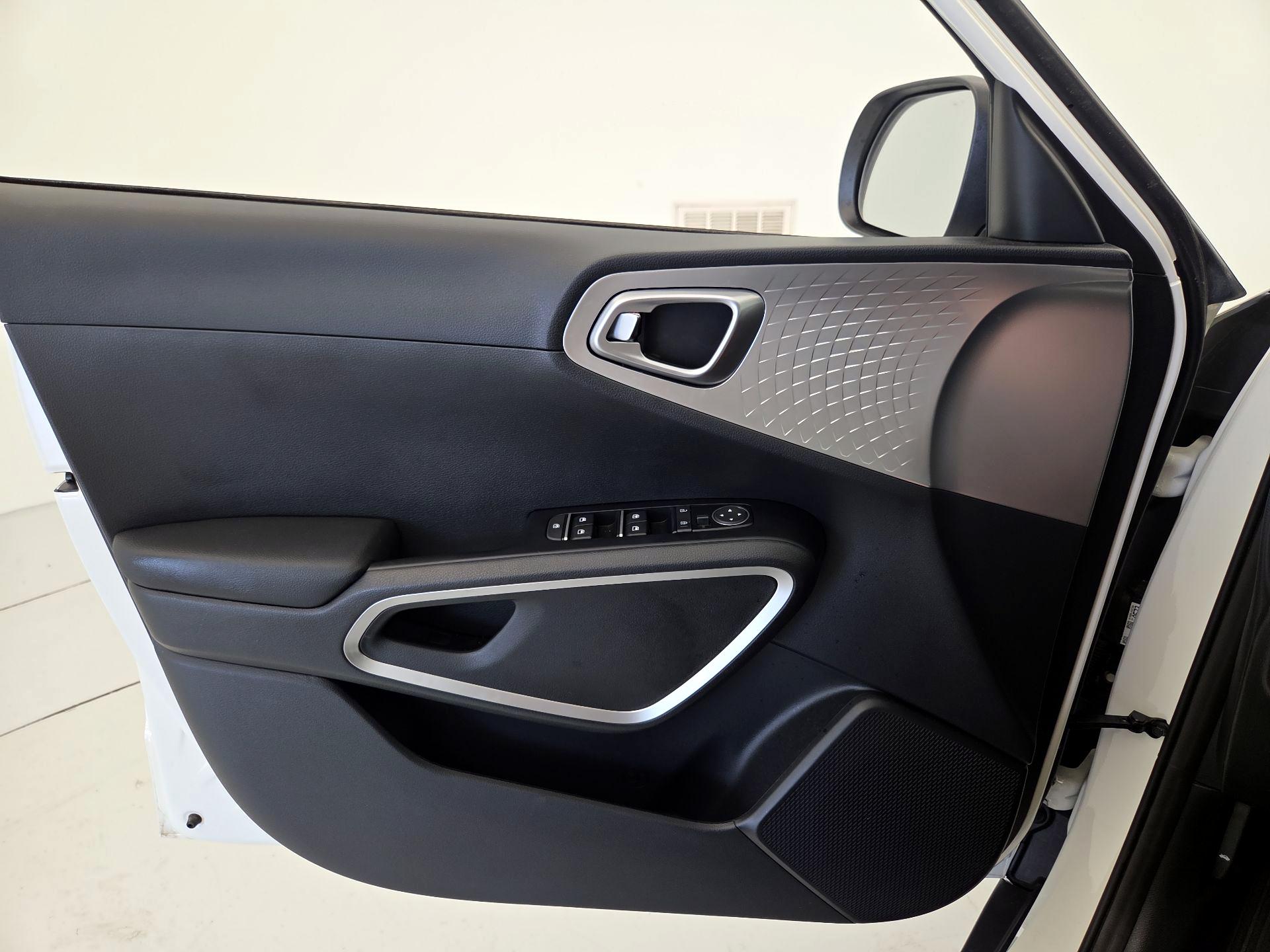 Thumbnail: 2023 Kia Soul - 12