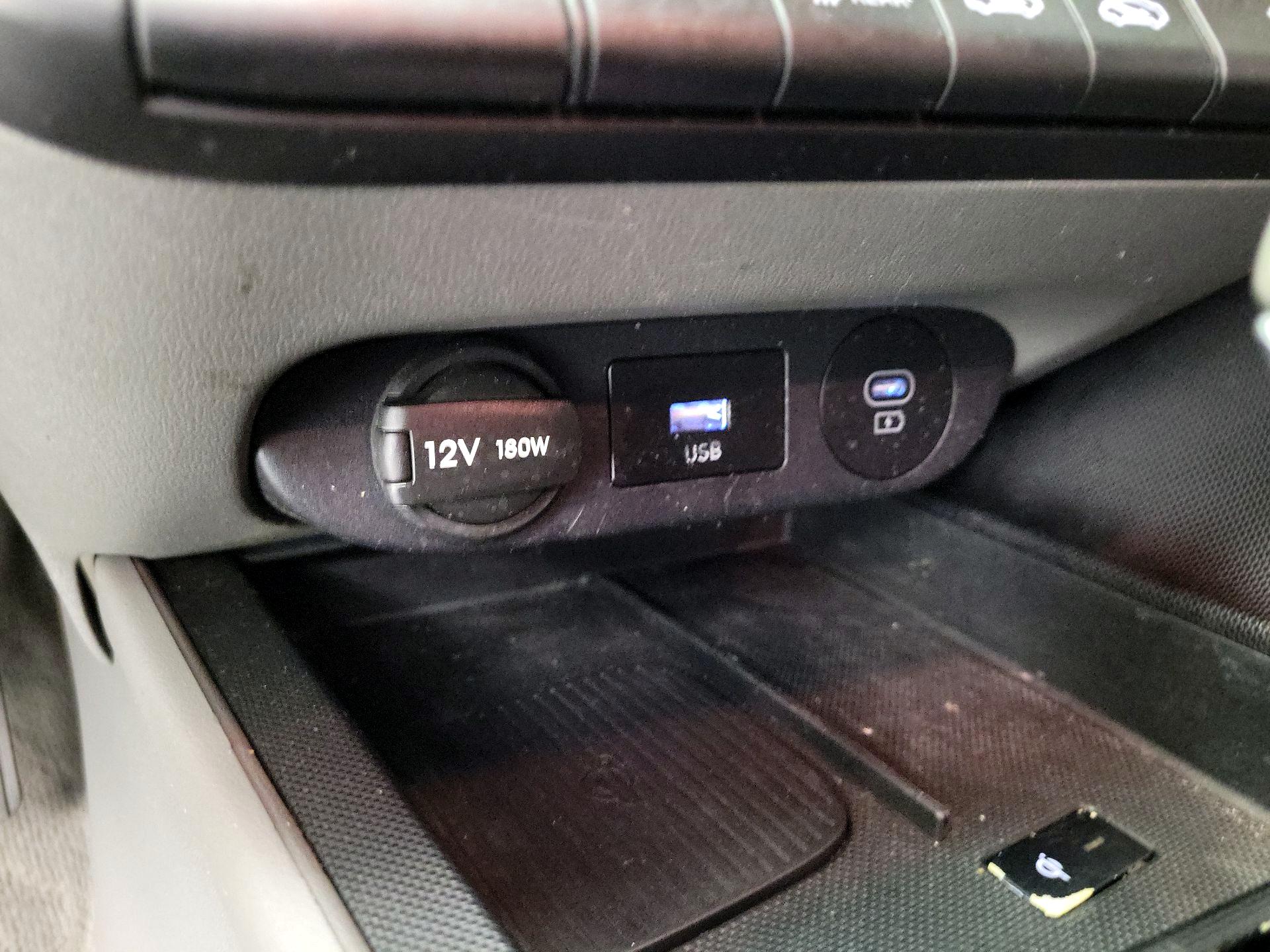 Thumbnail: 2024 Hyundai Elantra - 19
