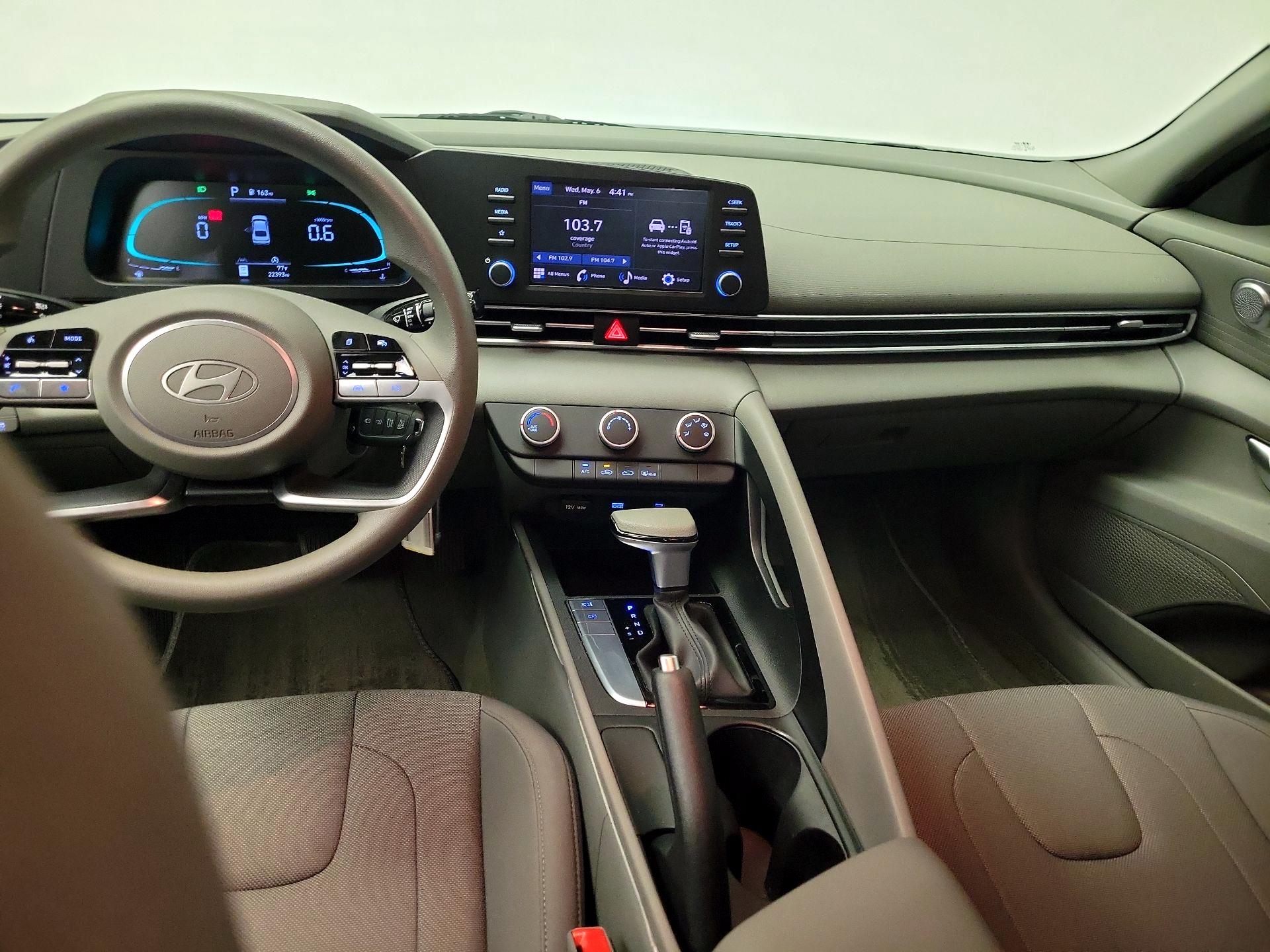 Thumbnail: 2024 Hyundai Elantra - 9