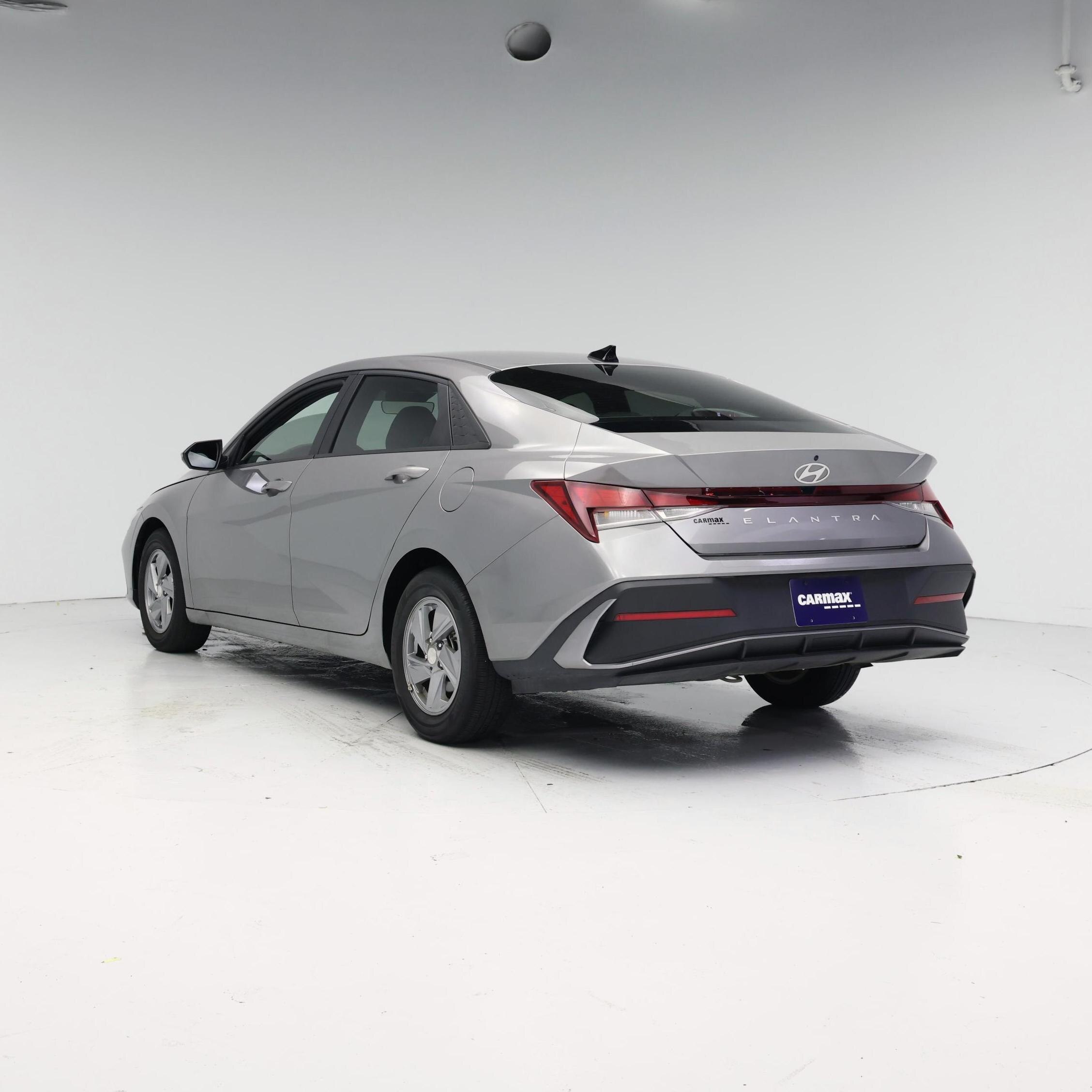 Thumbnail: 2024 Hyundai Elantra - 2