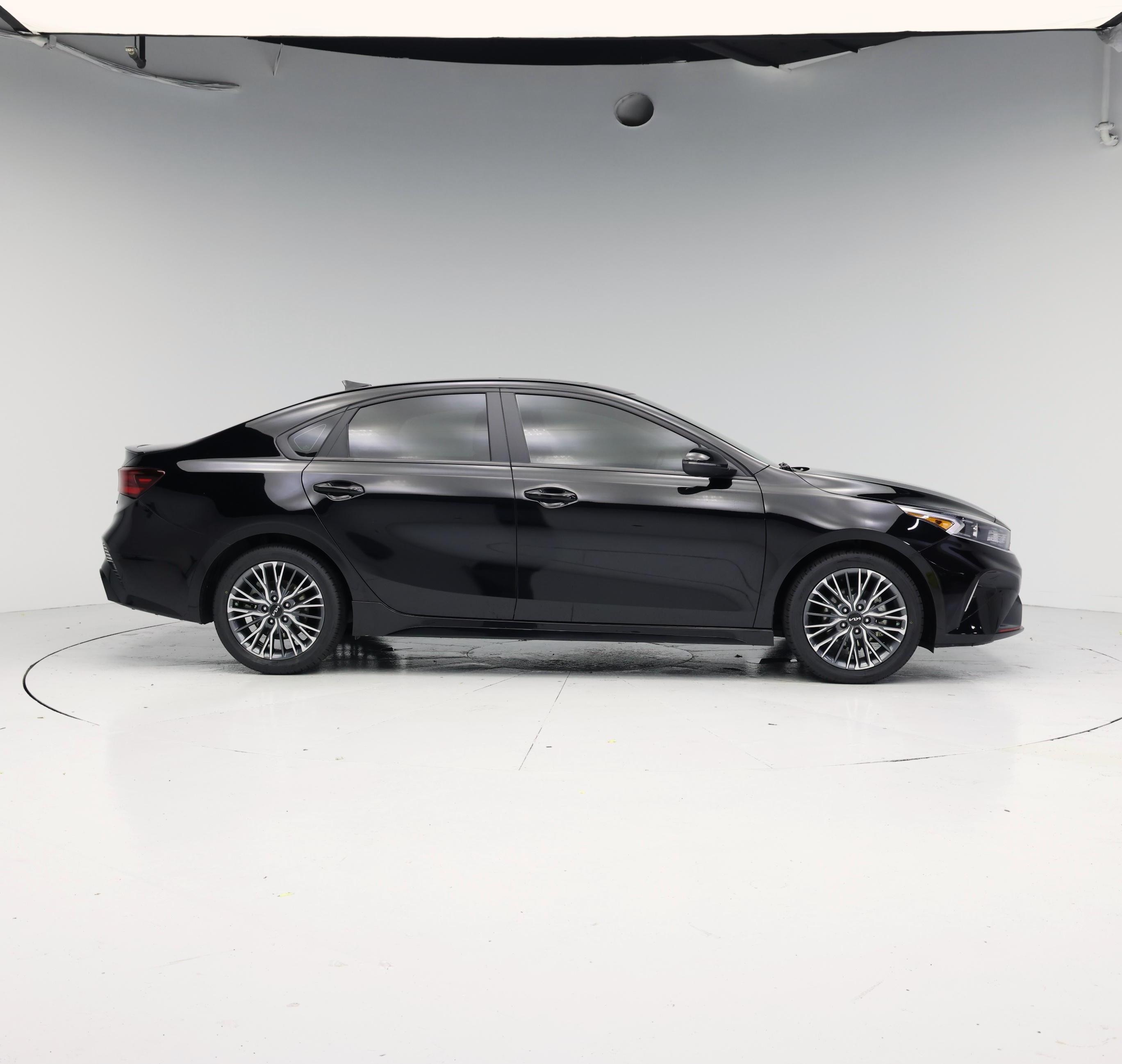 Thumbnail: 2024 Kia Forte - 7