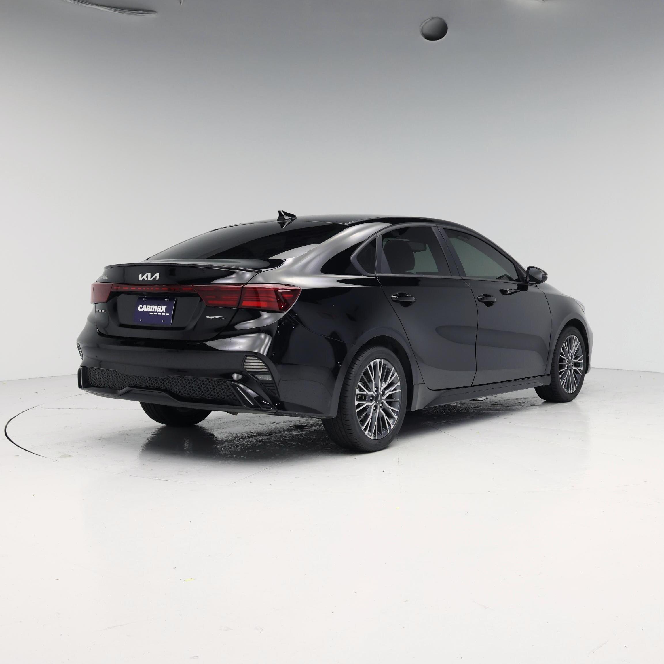 Thumbnail: 2024 Kia Forte - 8