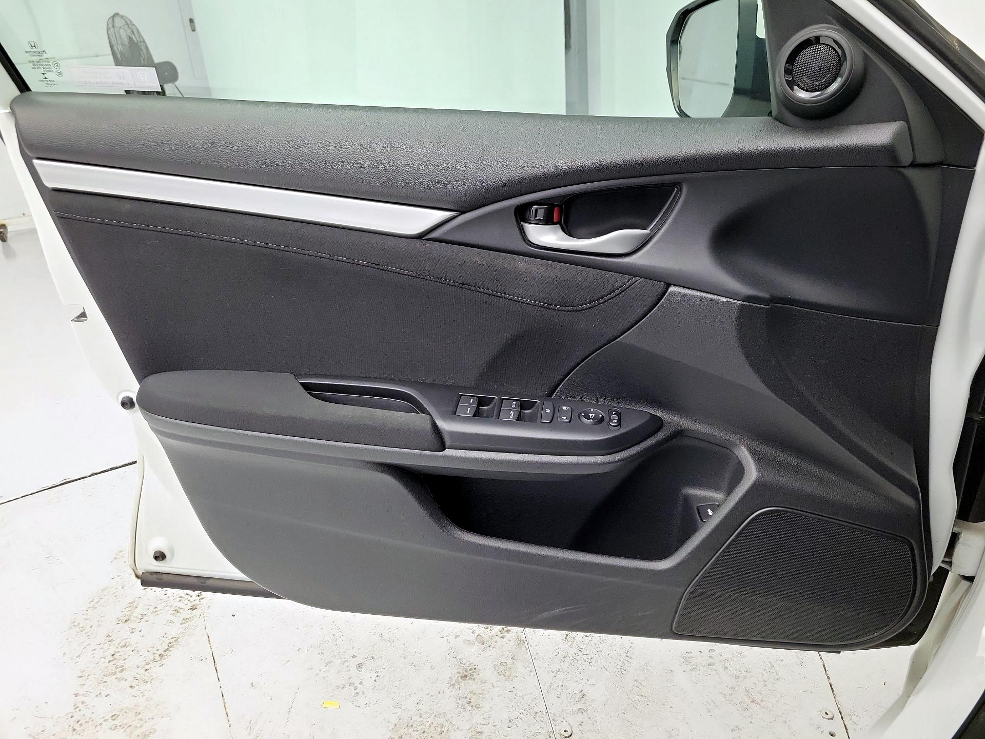 Thumbnail: 2020 Honda Civic - 12