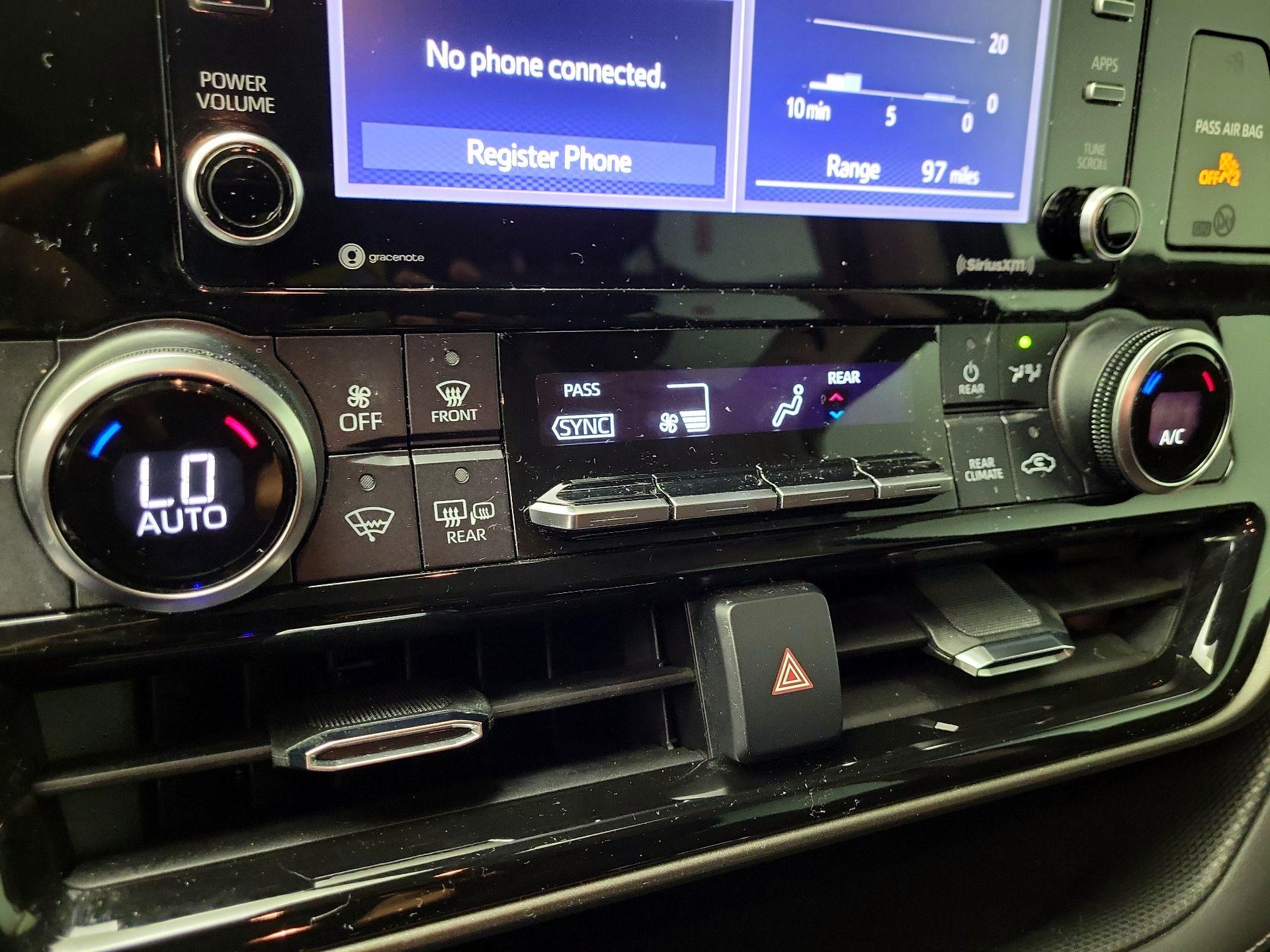 Thumbnail: 2021 Toyota Highlander - 16