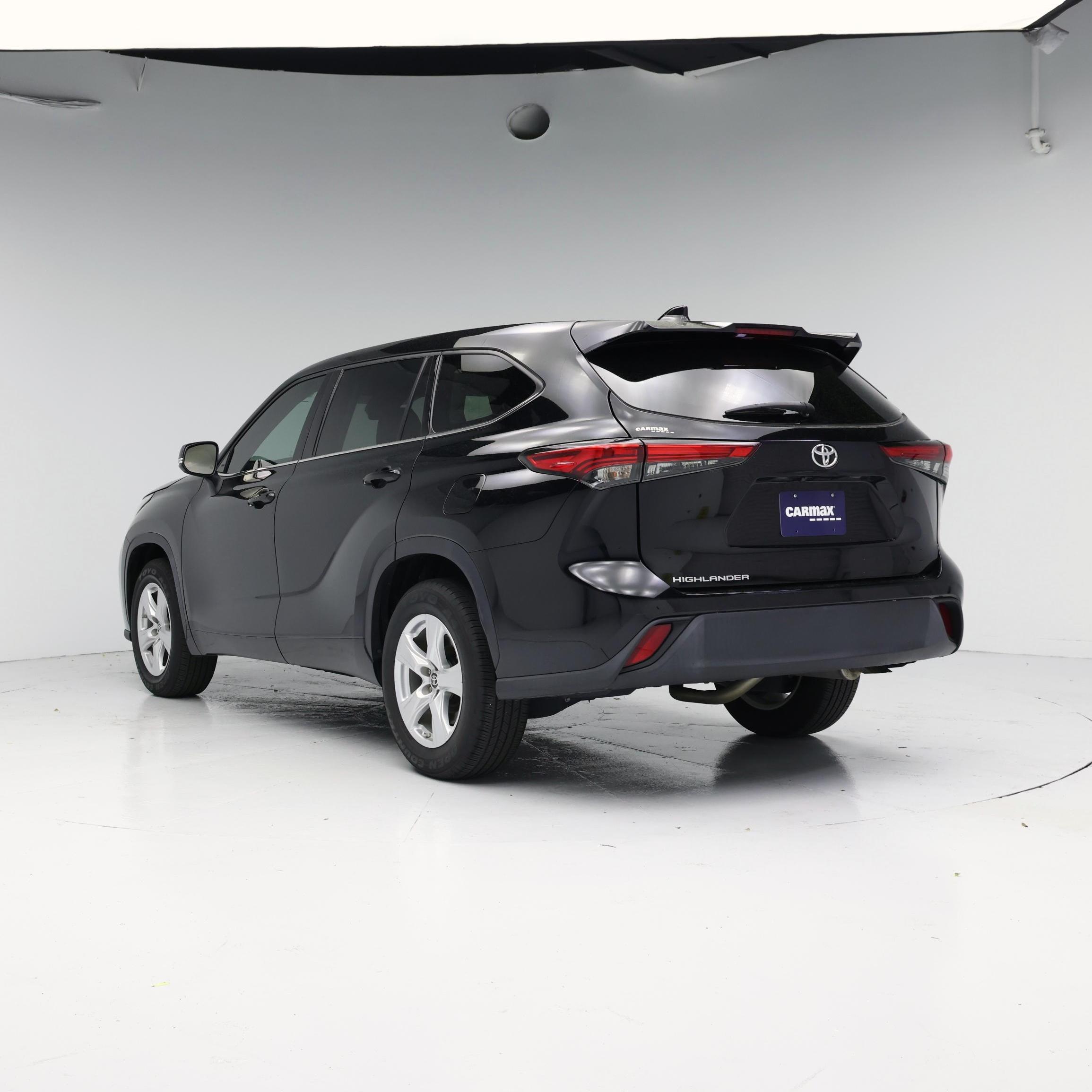 Thumbnail: 2021 Toyota Highlander - 2