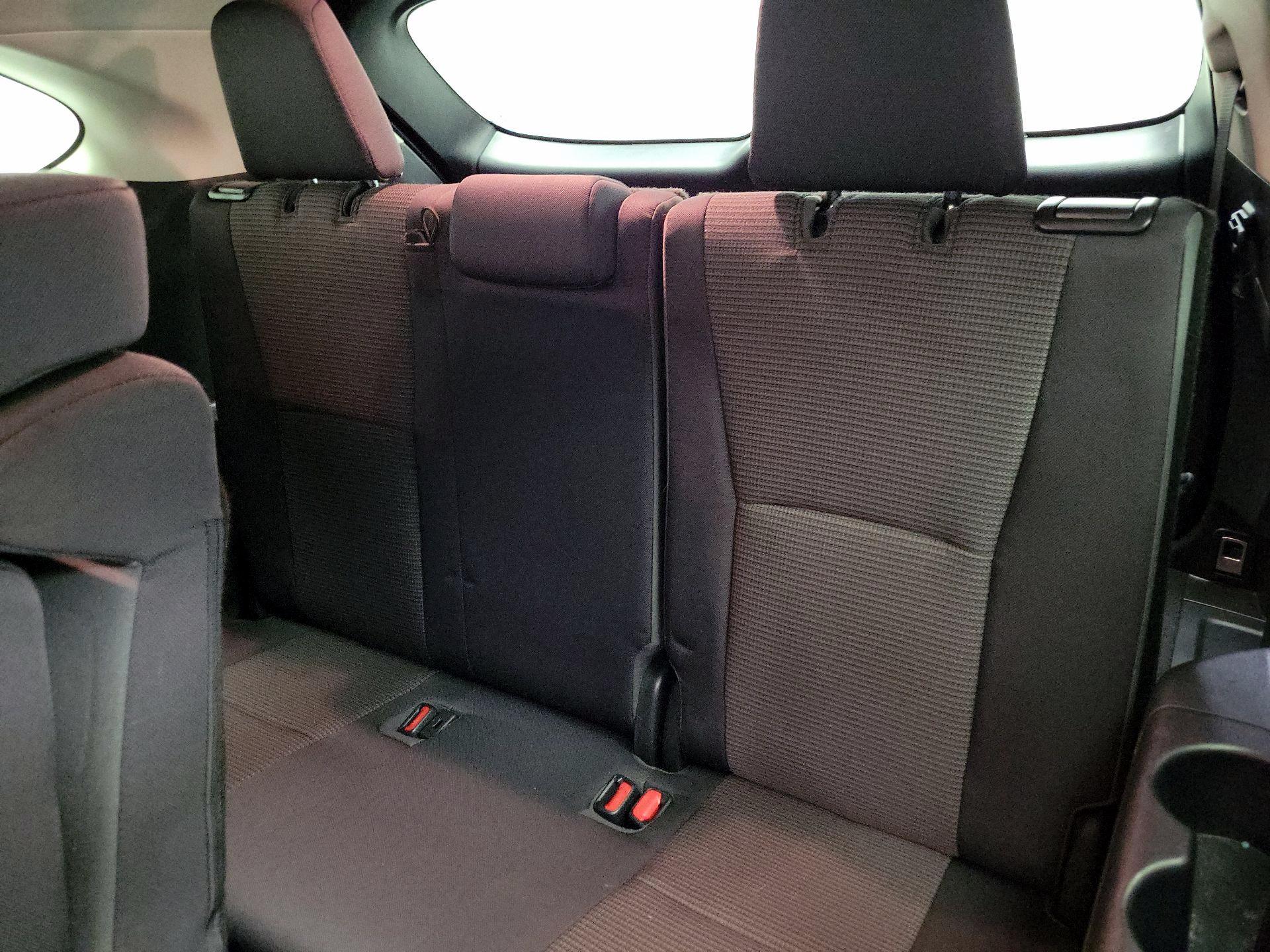 Thumbnail: 2021 Toyota Highlander - 20