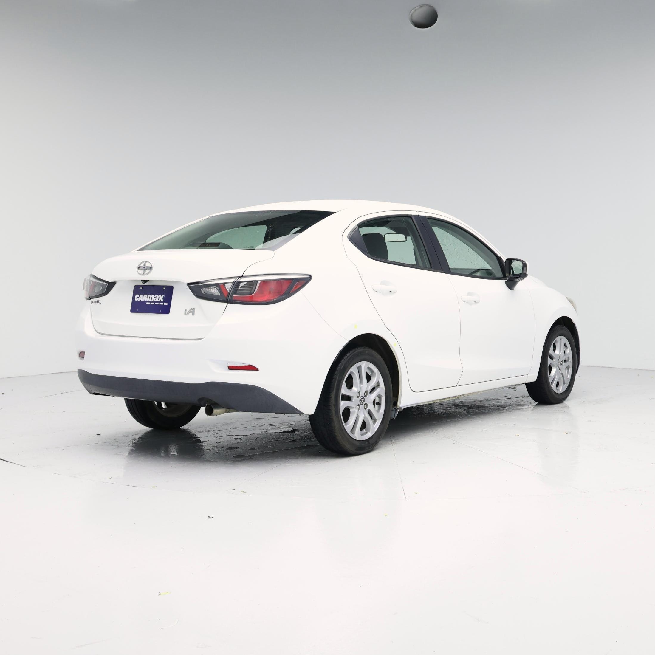 Thumbnail: 2016 Scion iA - 8