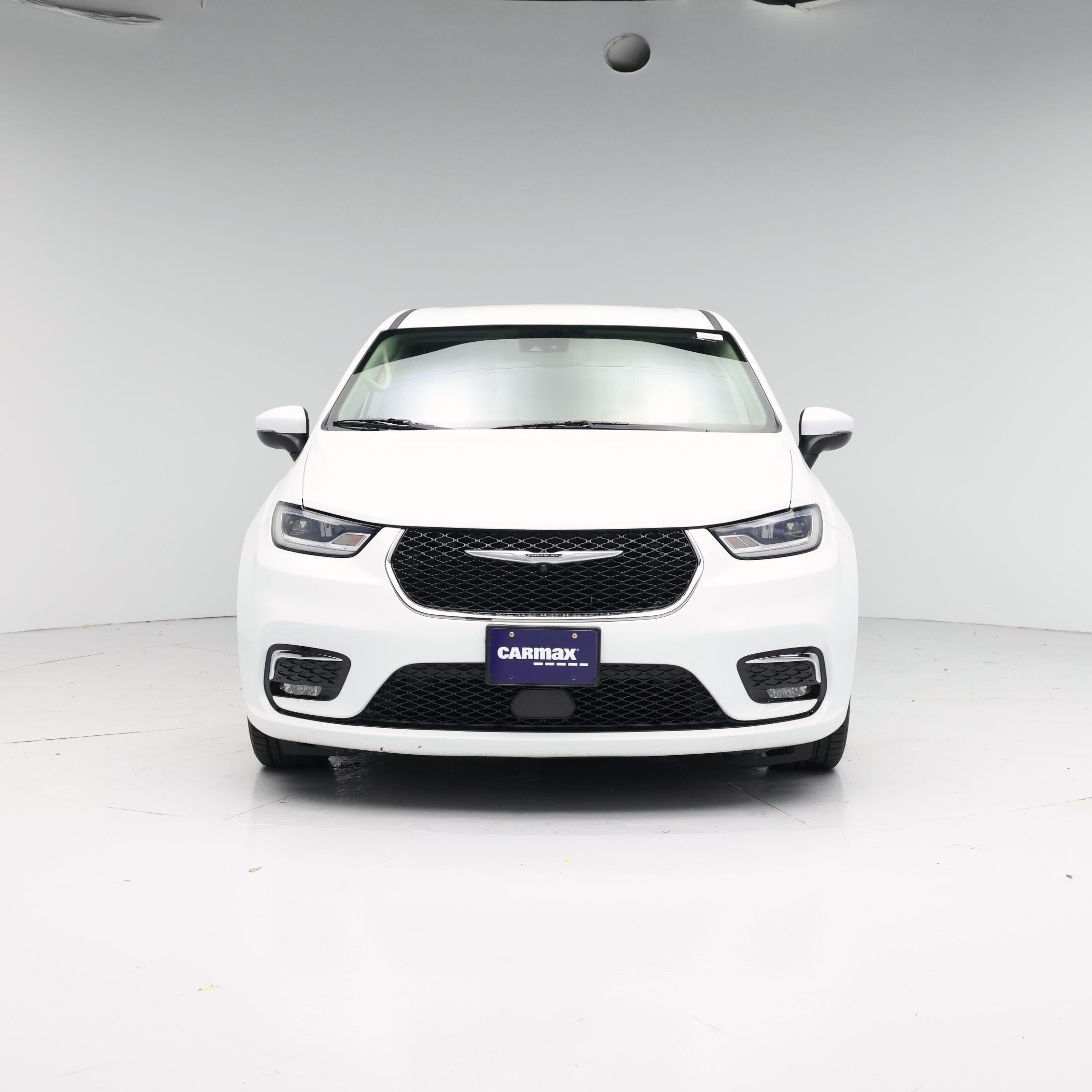 Thumbnail: 2023 Chrysler Pacifica - 5