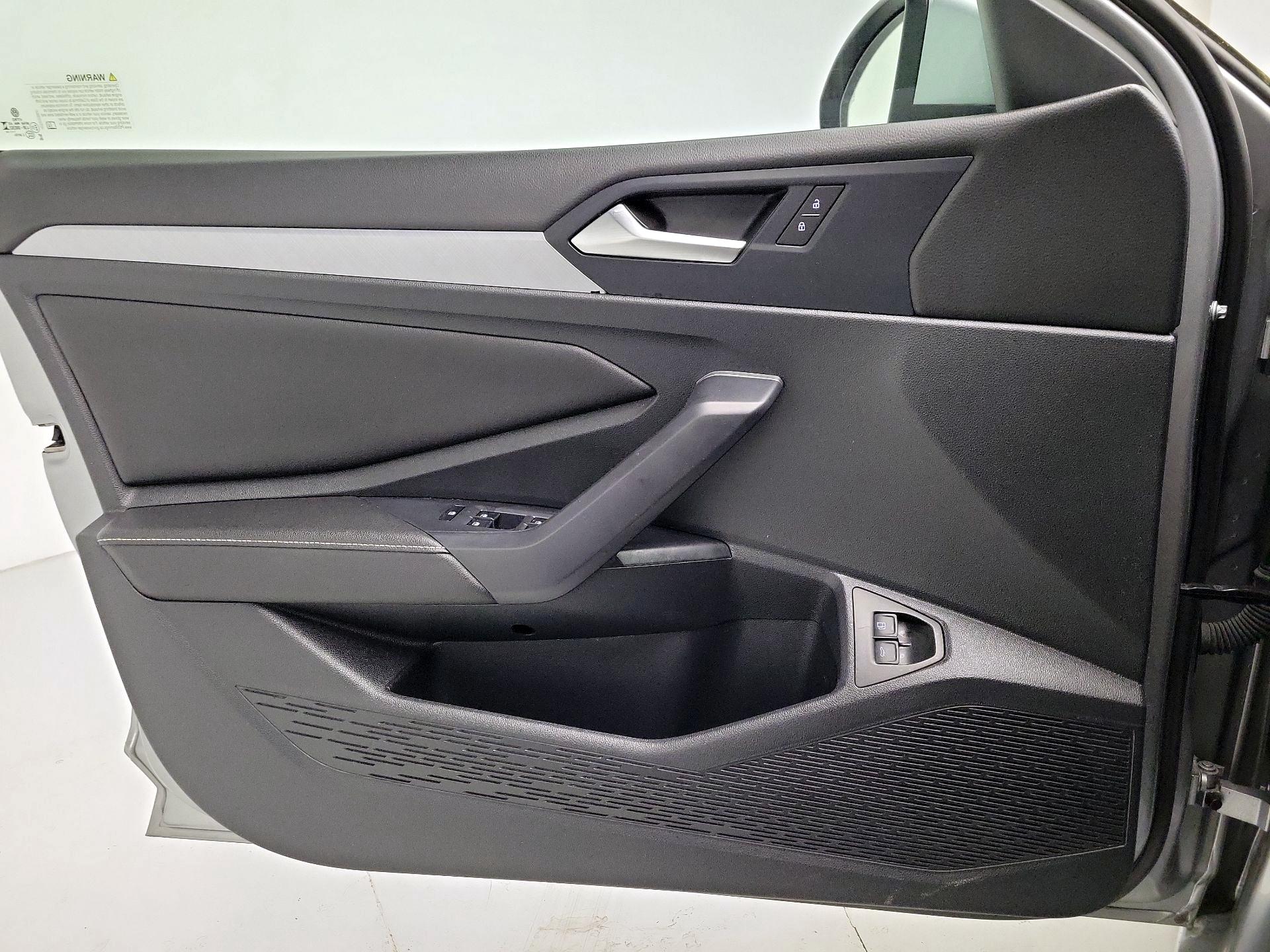 Thumbnail: 2024 Volkswagen Jetta - 12