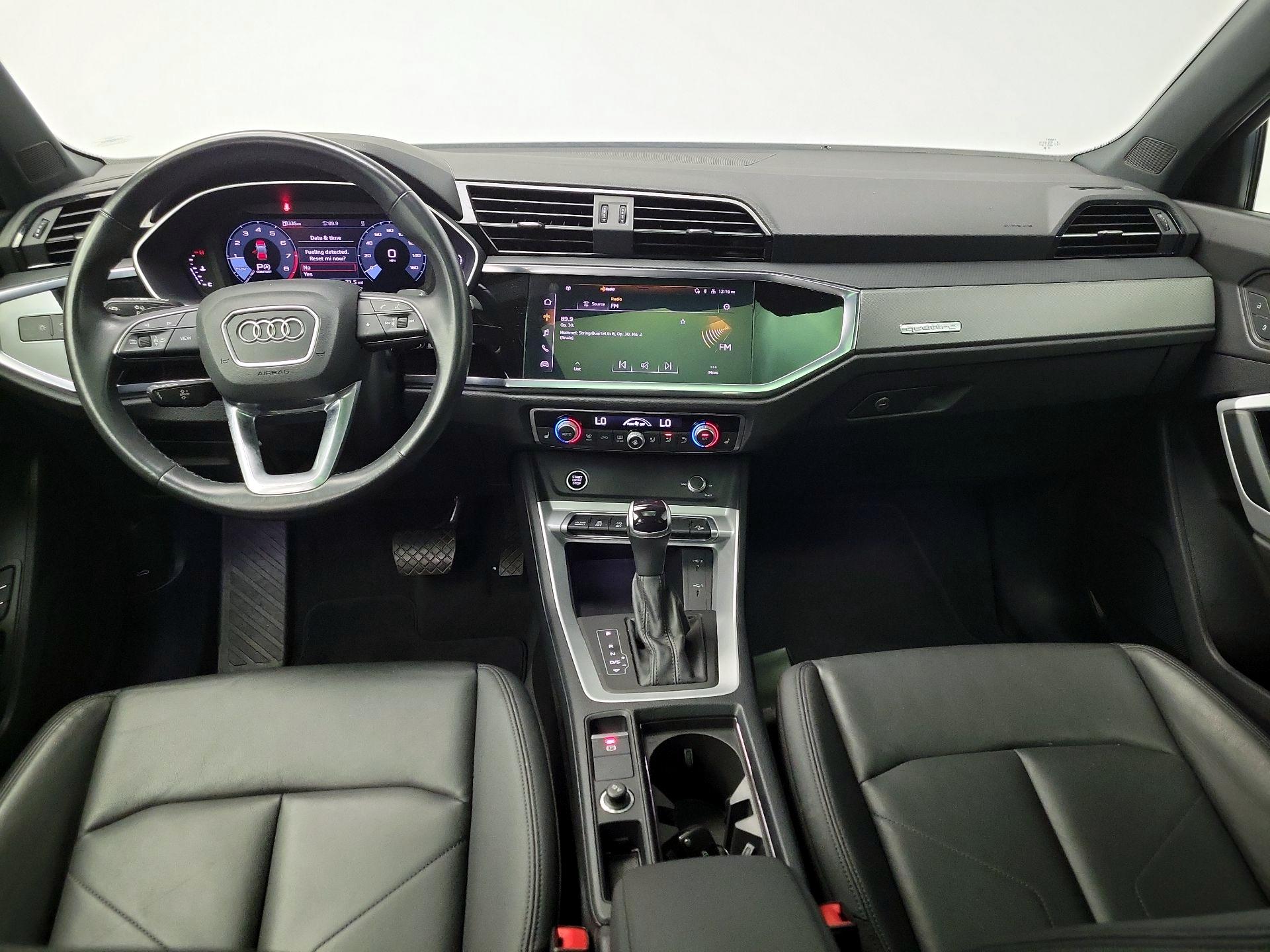 Thumbnail: 2023 Audi Q3 - 9