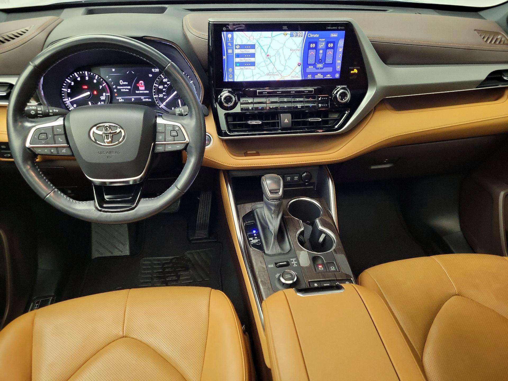 Thumbnail: 2021 Toyota Highlander - 9