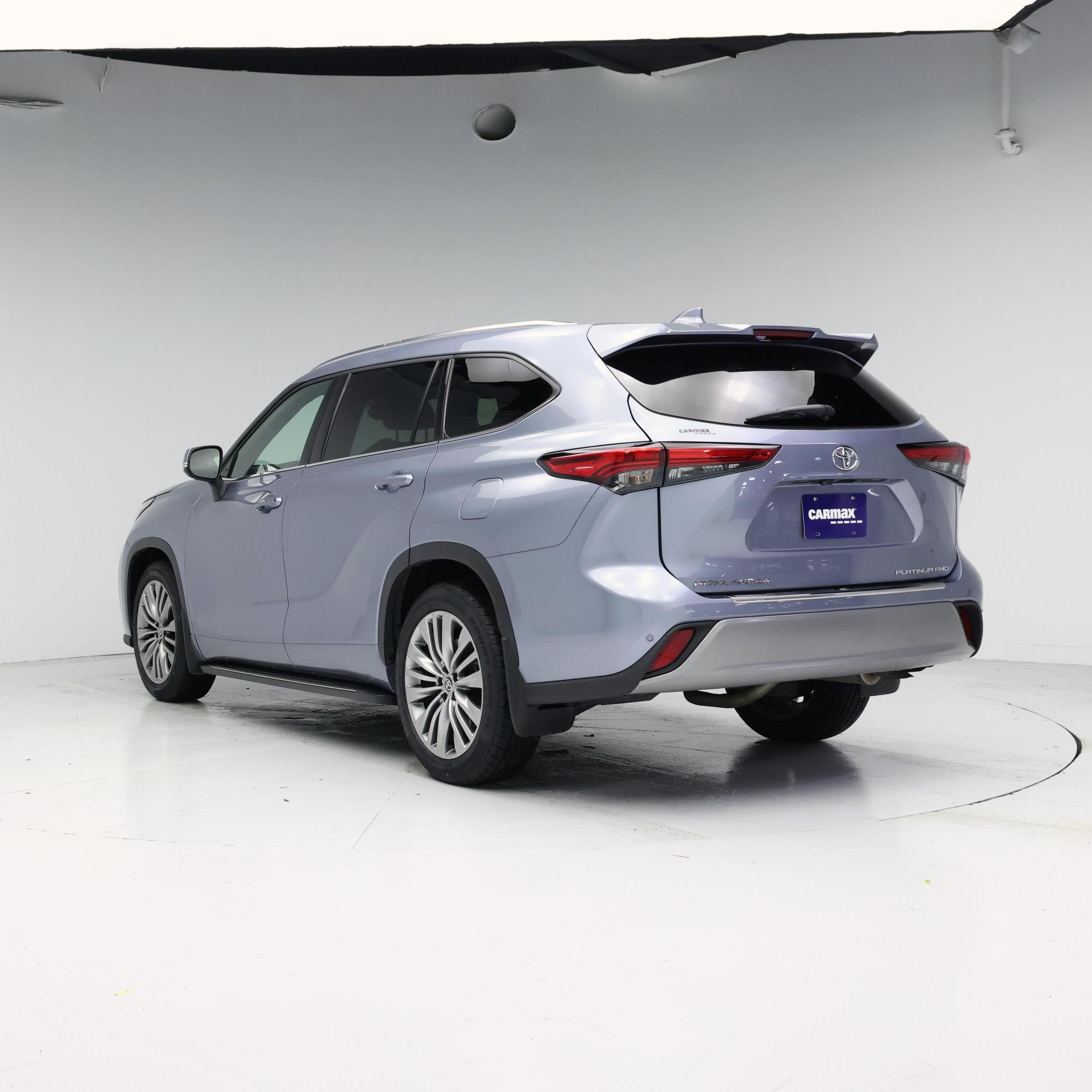 Thumbnail: 2021 Toyota Highlander - 2