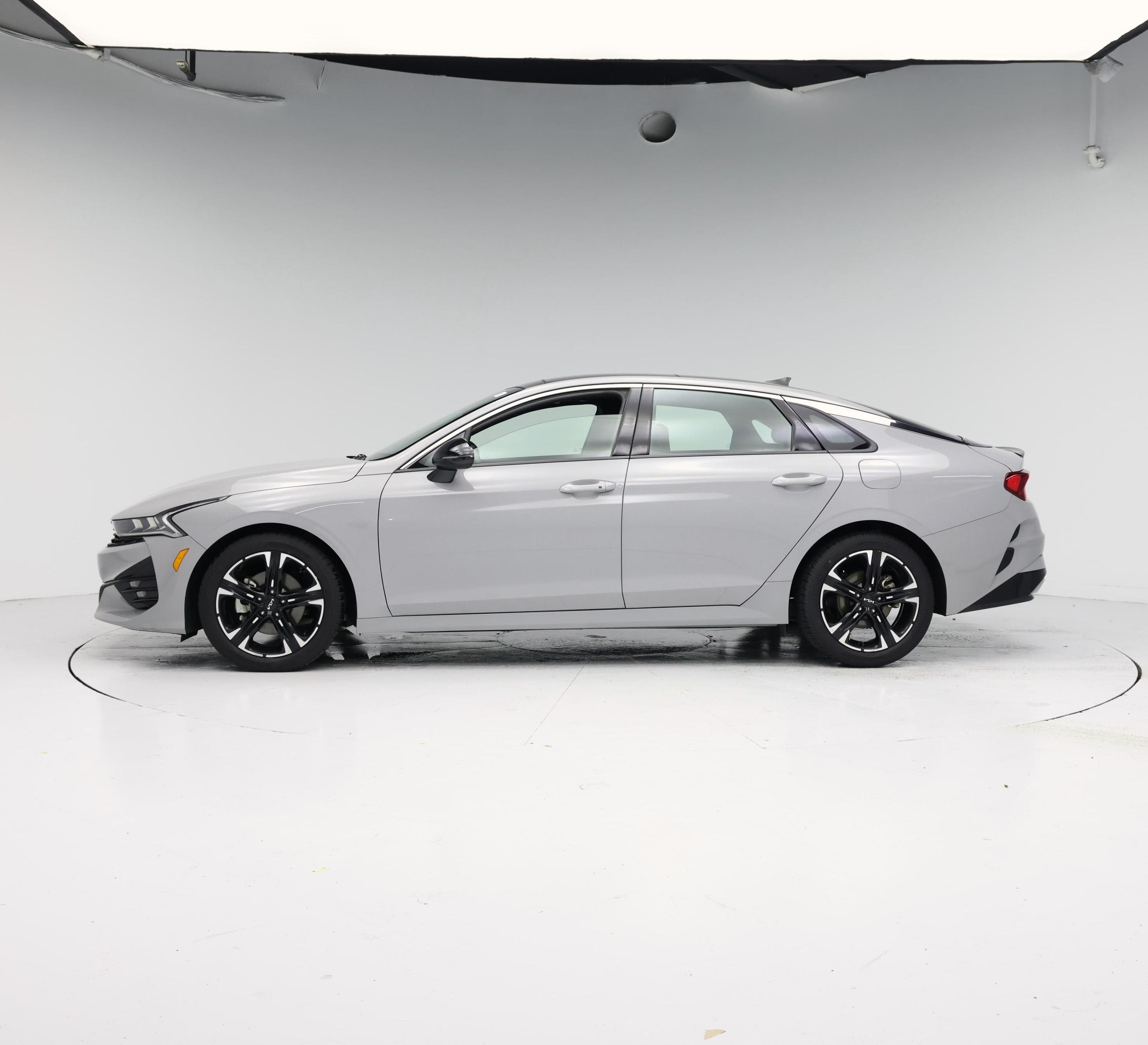 Thumbnail: 2023 Kia K5 - 3