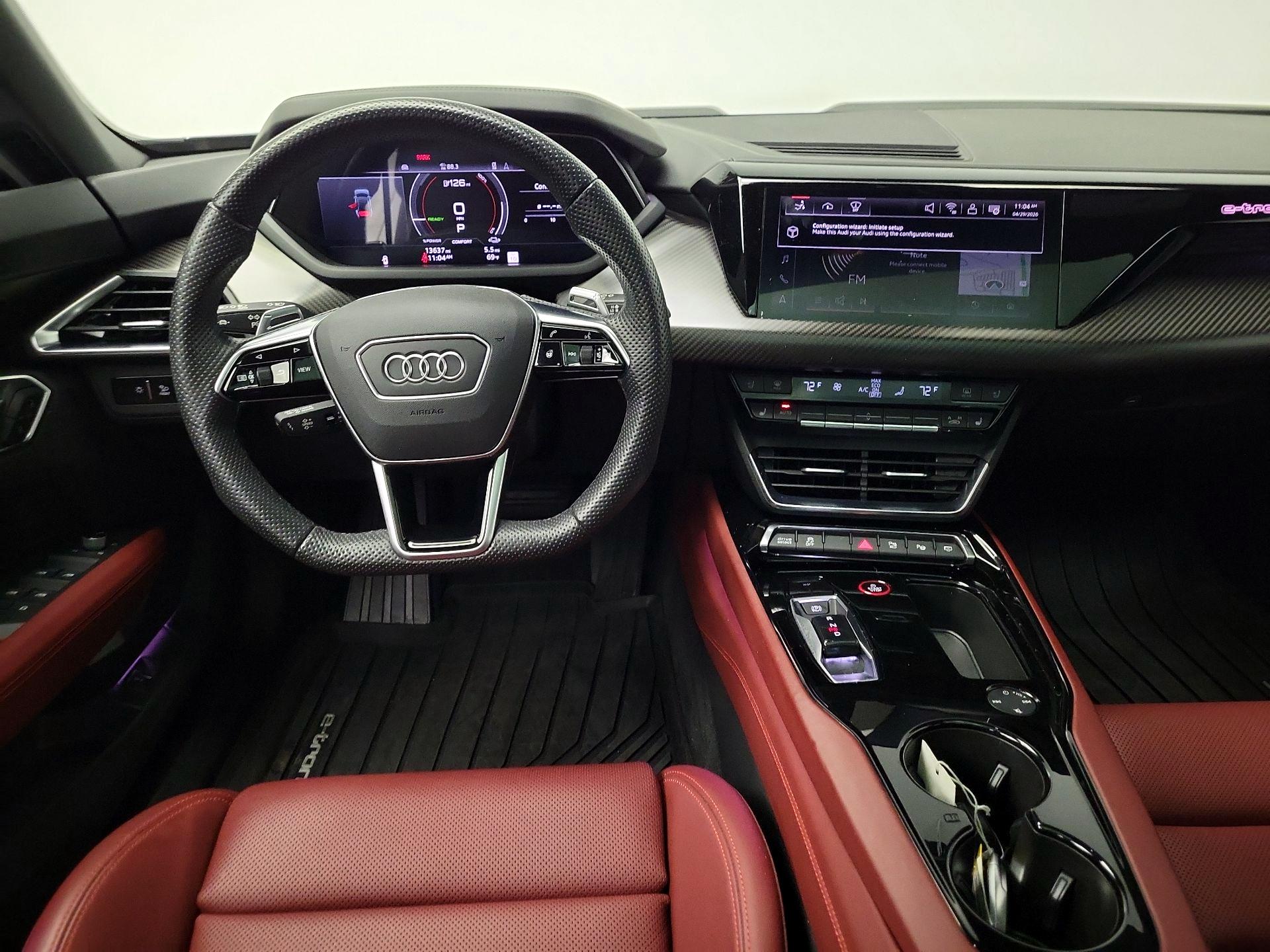 Thumbnail: 2022 Audi e-tron GT - 10