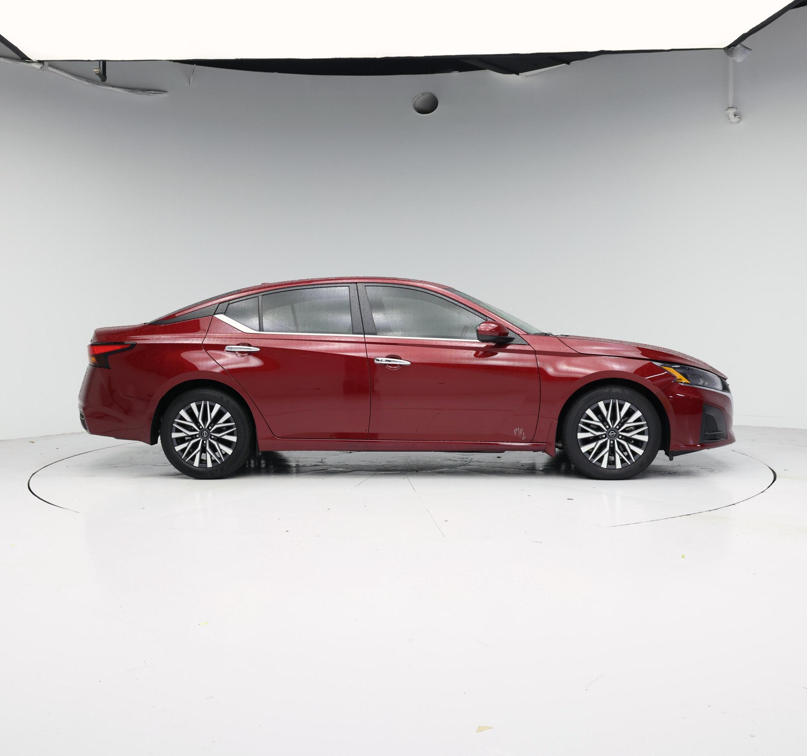 Thumbnail: 2024 Nissan Altima - 7