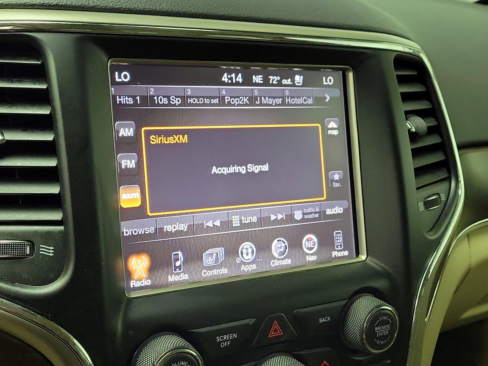 Thumbnail: 2017 Jeep Grand Cherokee - 15
