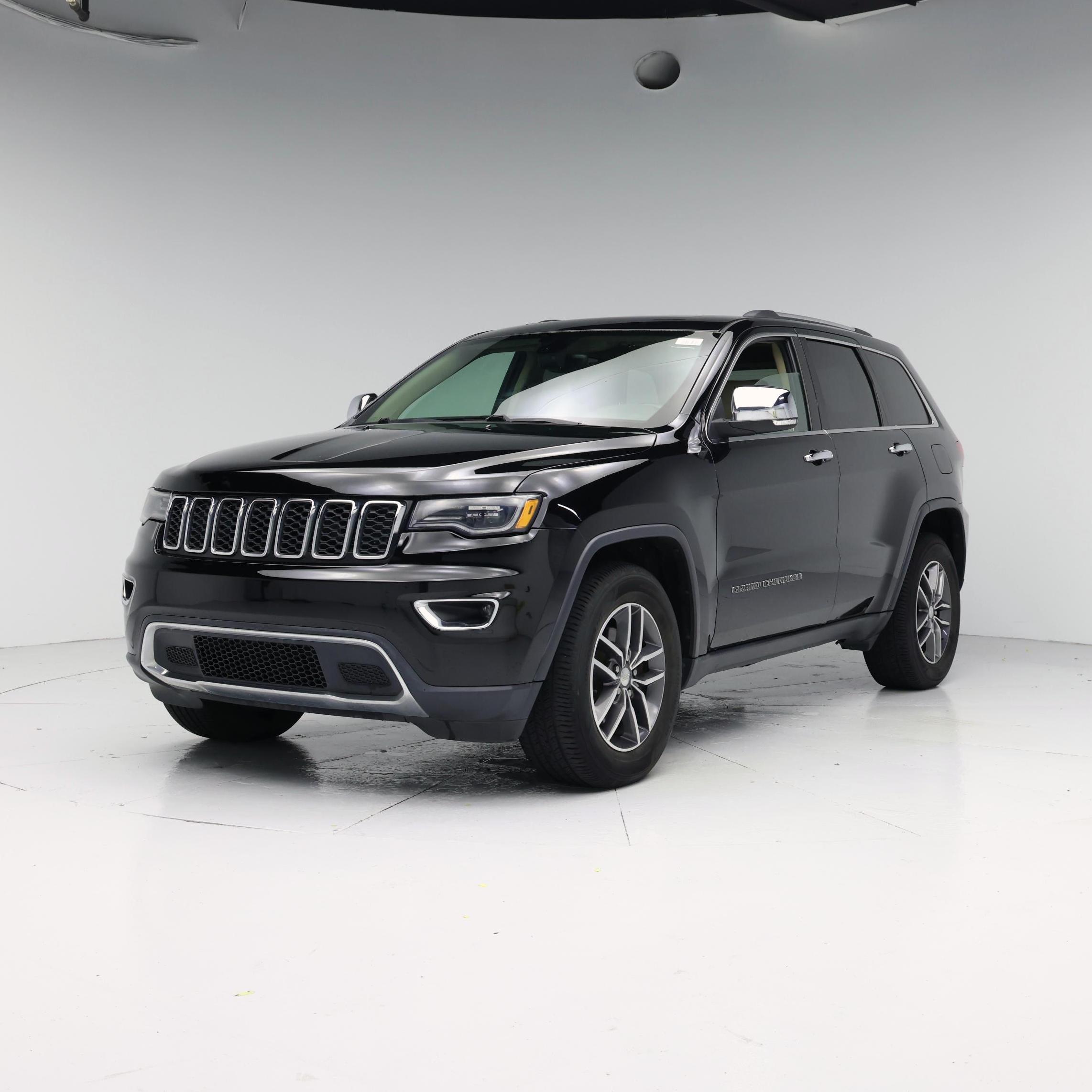 Thumbnail: 2017 Jeep Grand Cherokee - 4