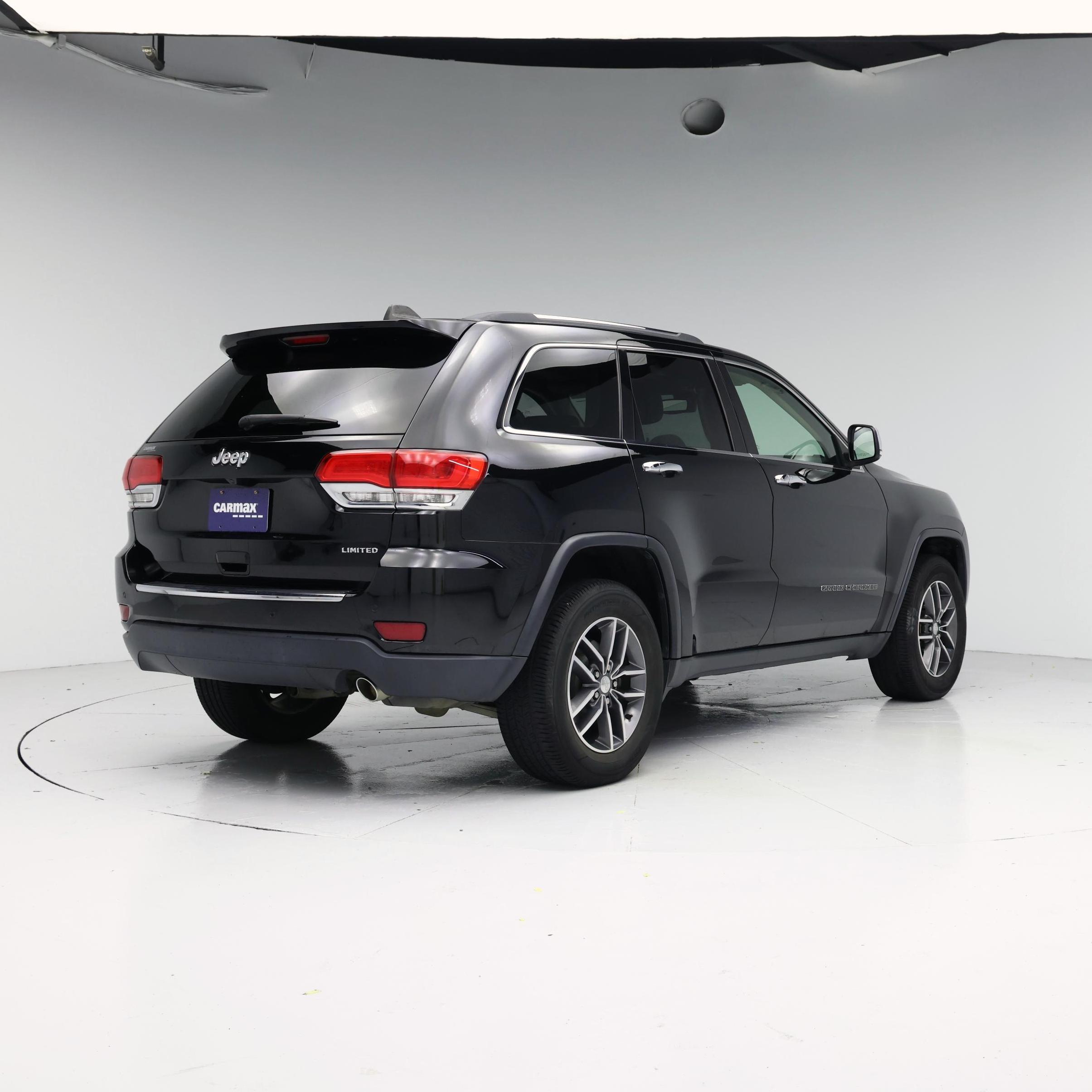 Thumbnail: 2017 Jeep Grand Cherokee - 8