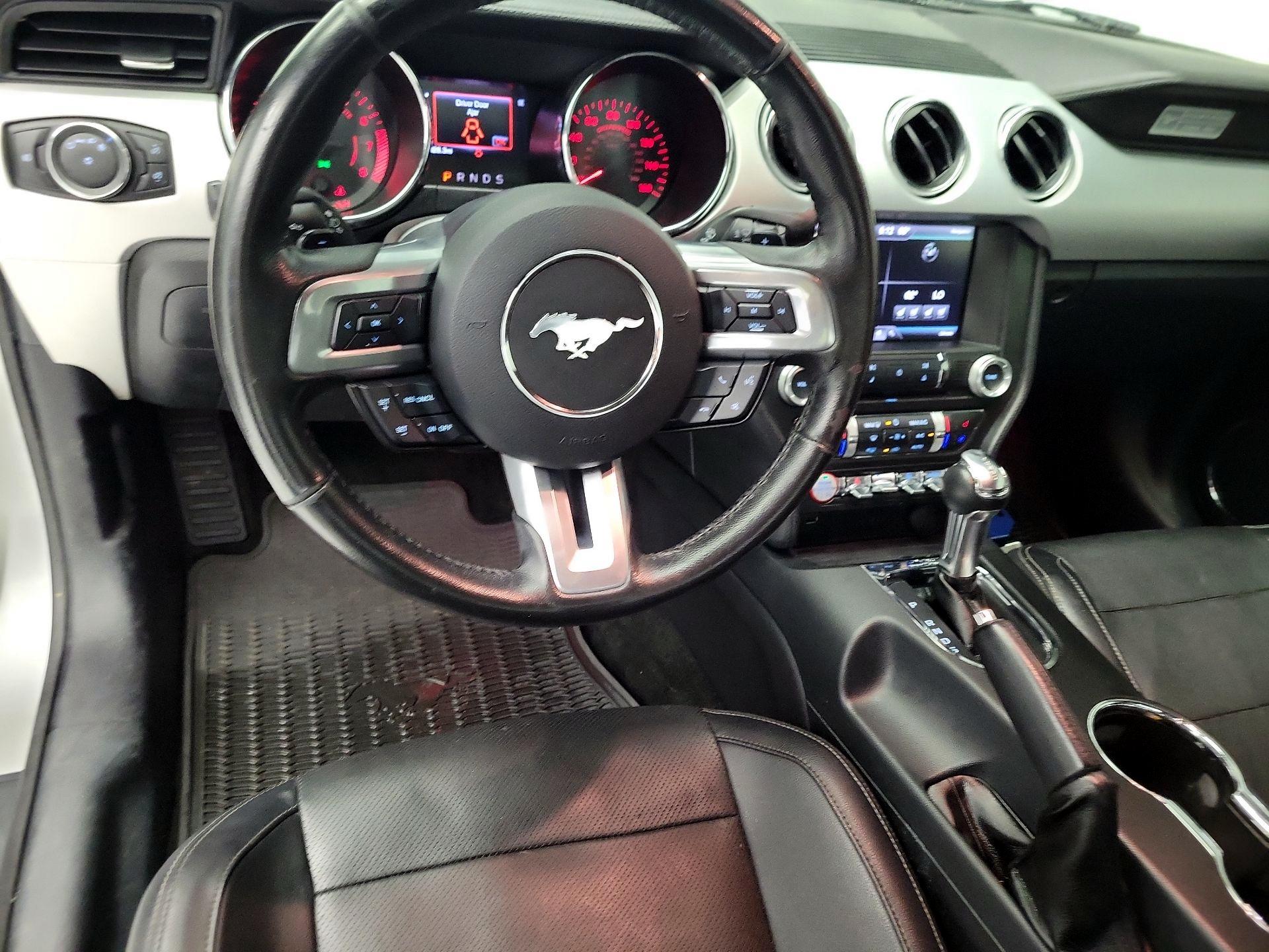 Thumbnail: 2015 Ford Mustang - 9
