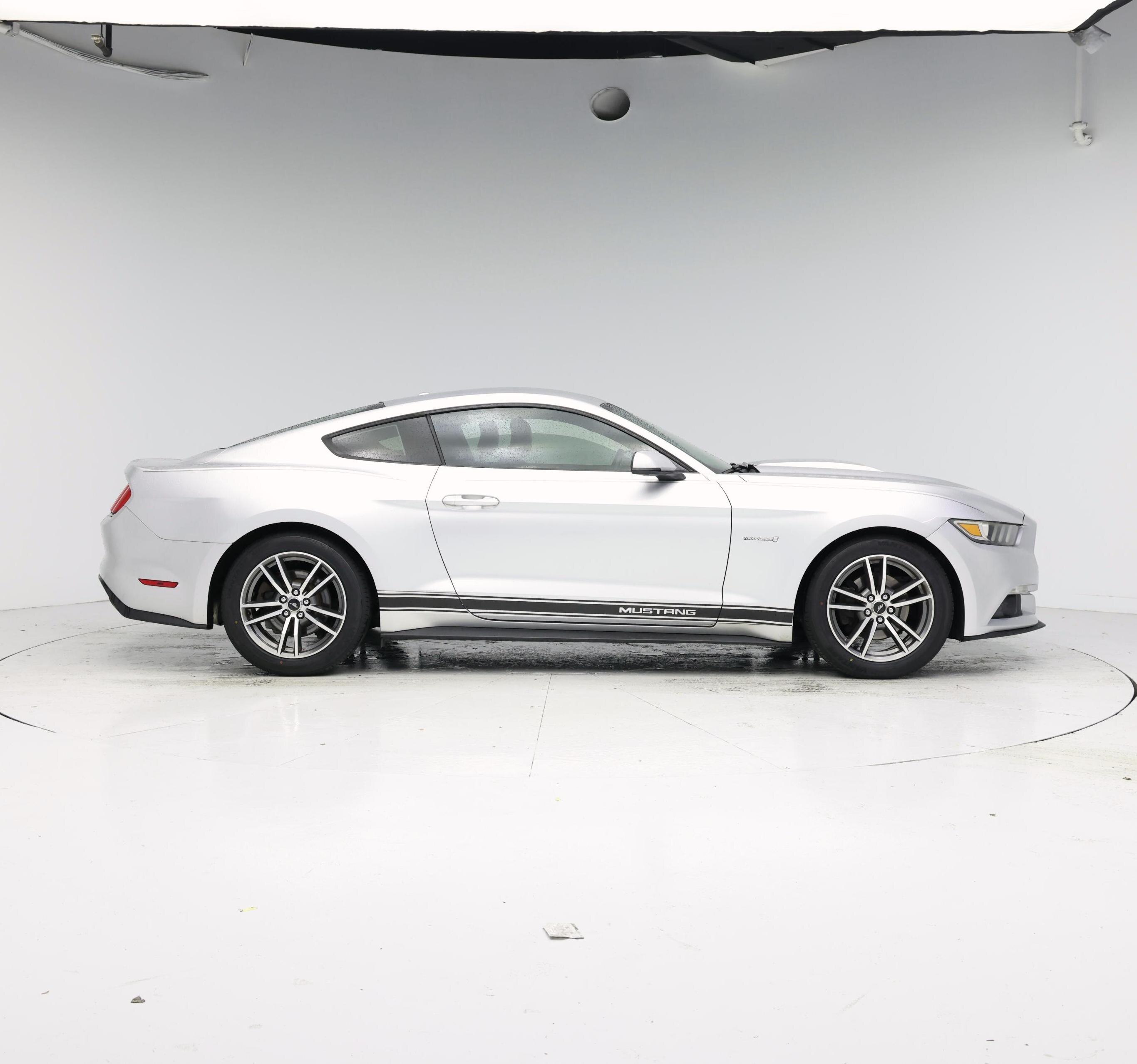 Thumbnail: 2015 Ford Mustang - 7