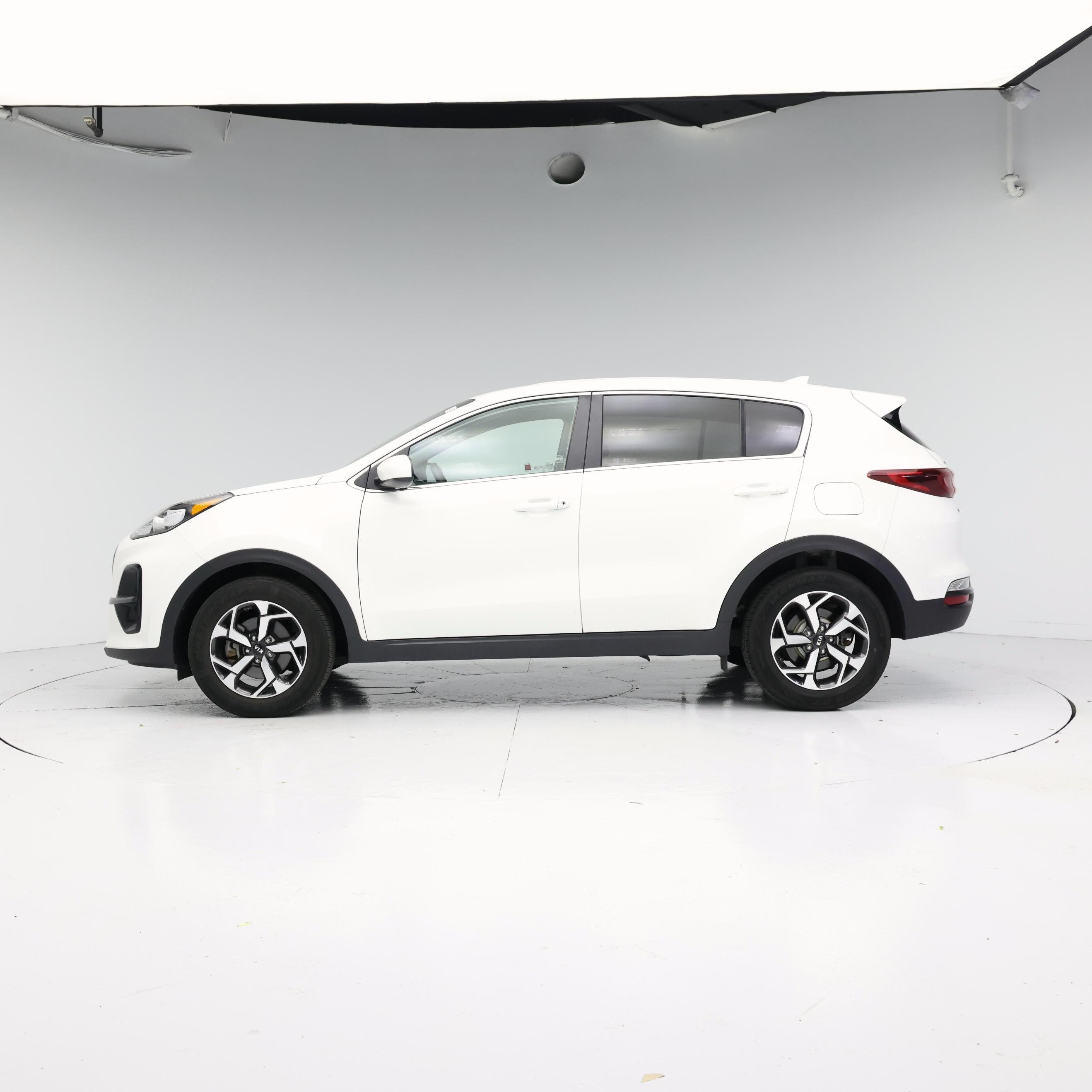 Thumbnail: 2020 Kia Sportage - 3