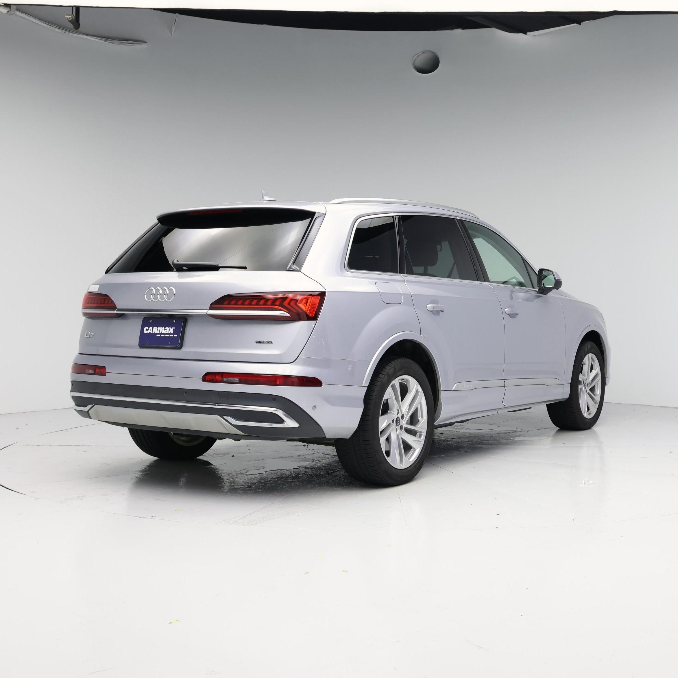 Thumbnail: 2022 Audi Q7 - 8