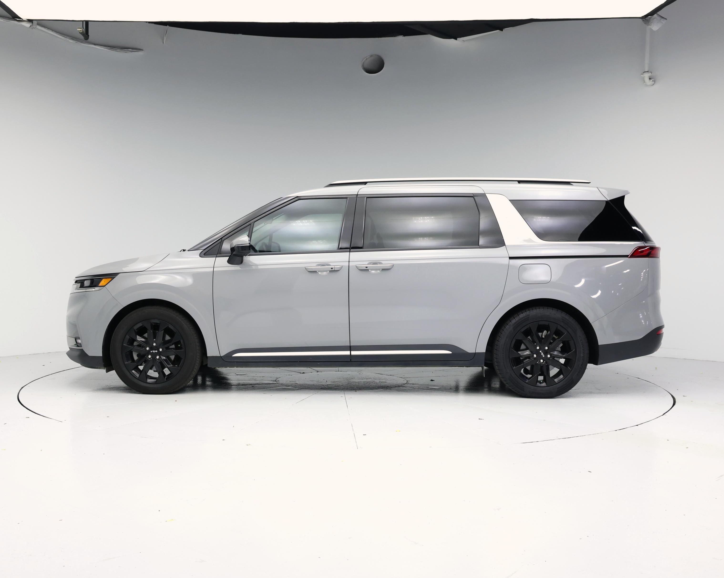 Thumbnail: 2024 Kia Carnival - 3