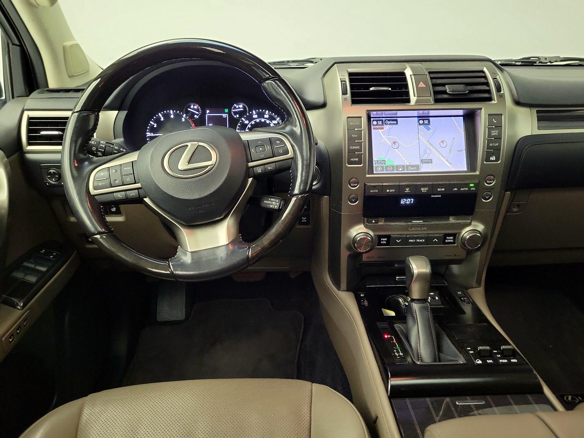 Thumbnail: 2021 Lexus GX - 10