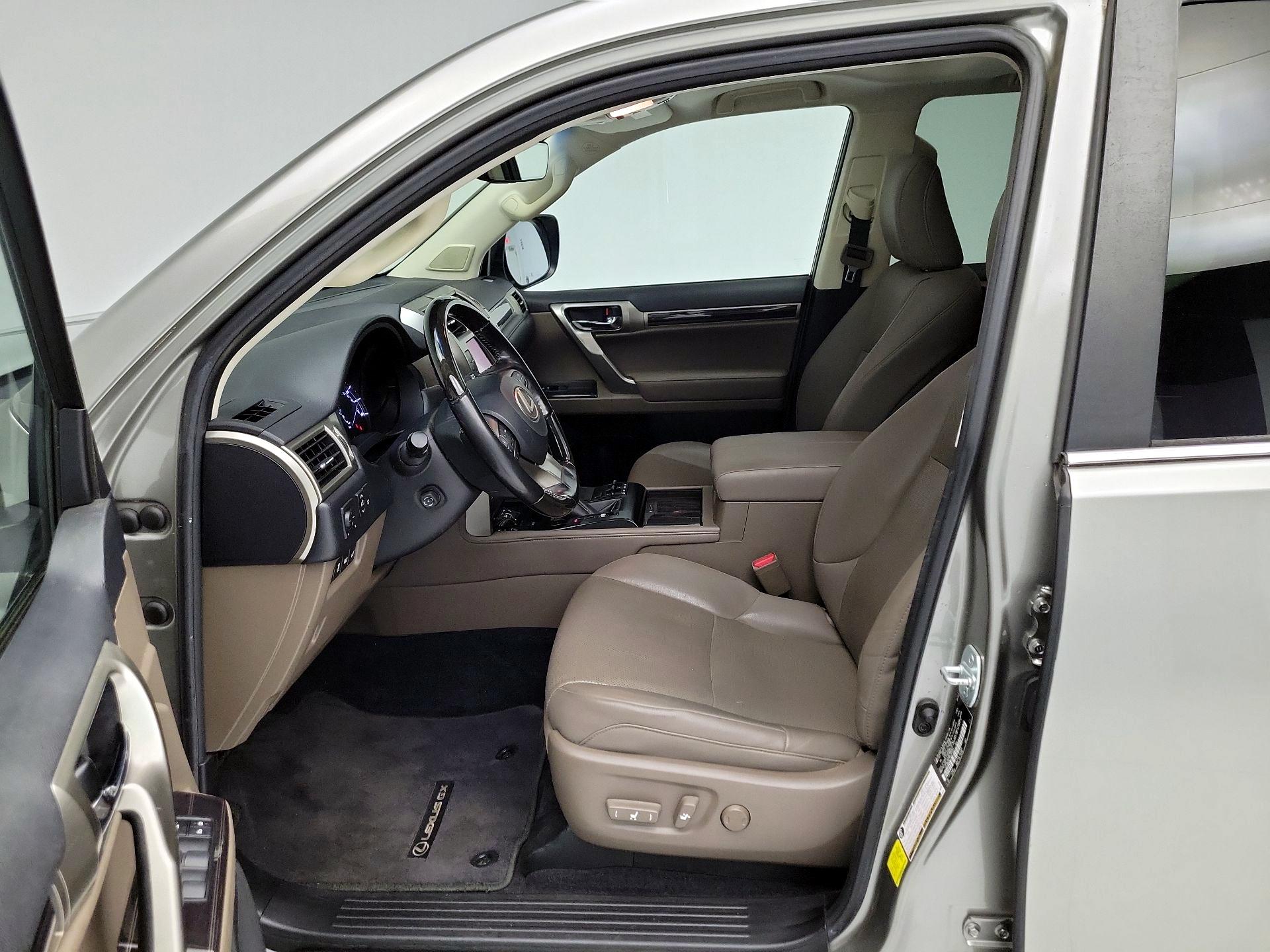 Thumbnail: 2021 Lexus GX - 11