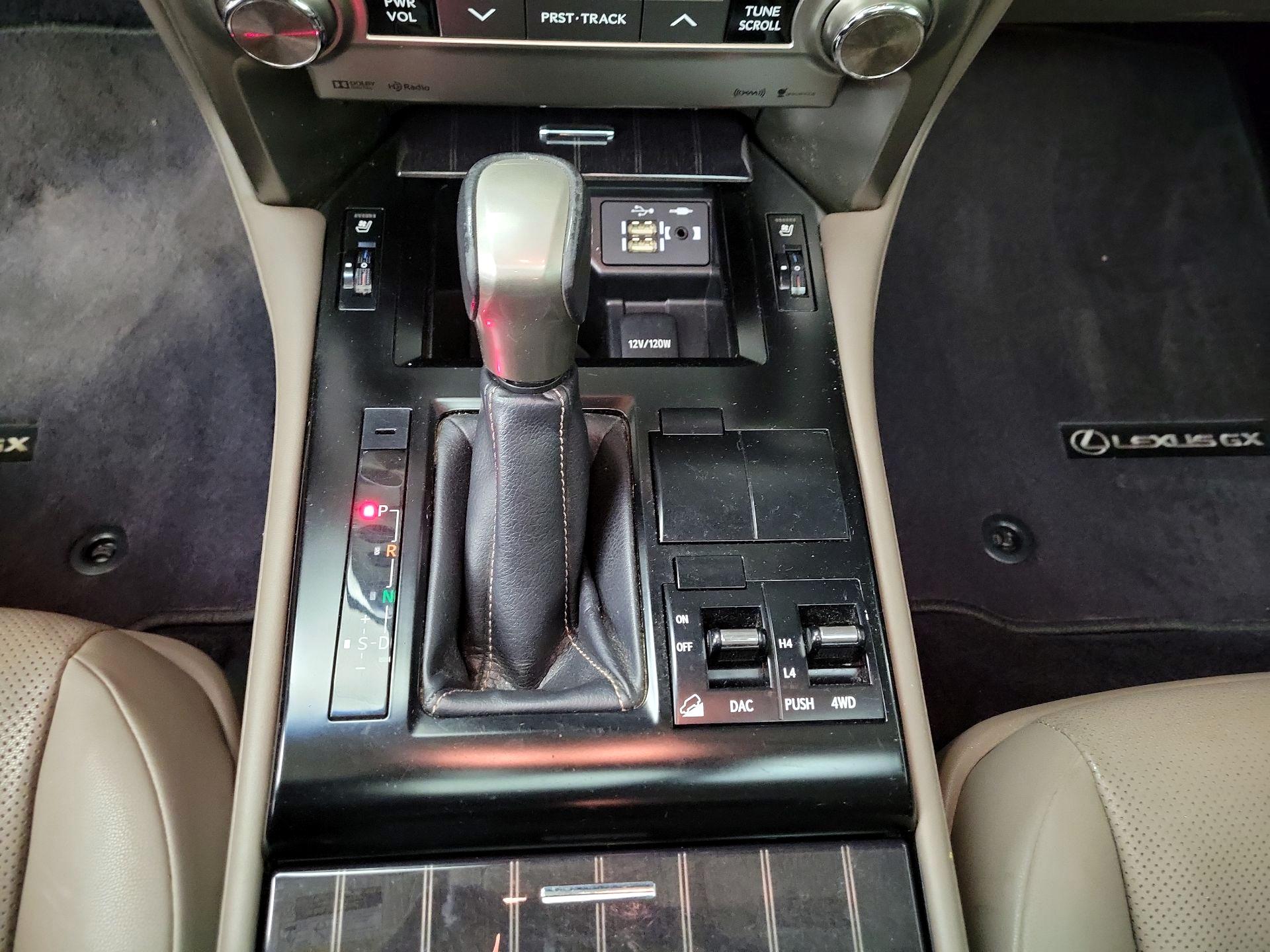 Thumbnail: 2021 Lexus GX - 18