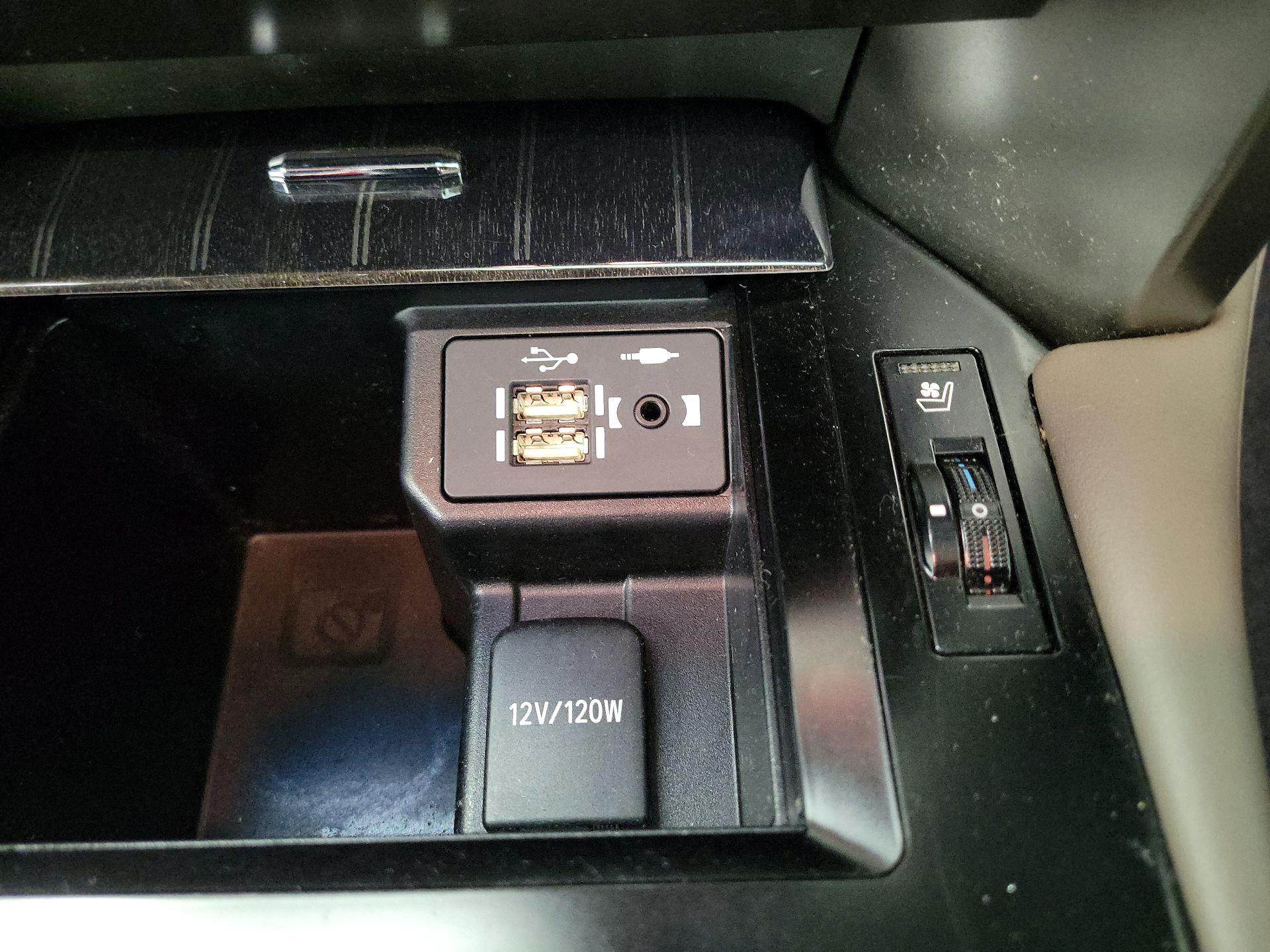 Thumbnail: 2021 Lexus GX - 19