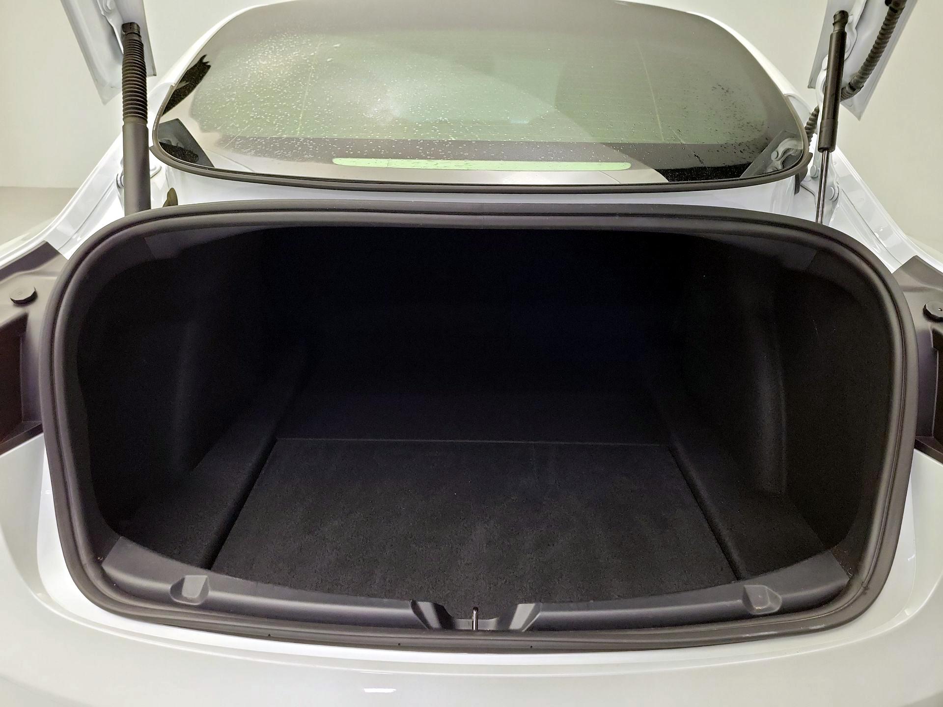 Thumbnail: 2023 Tesla Model 3 - 20