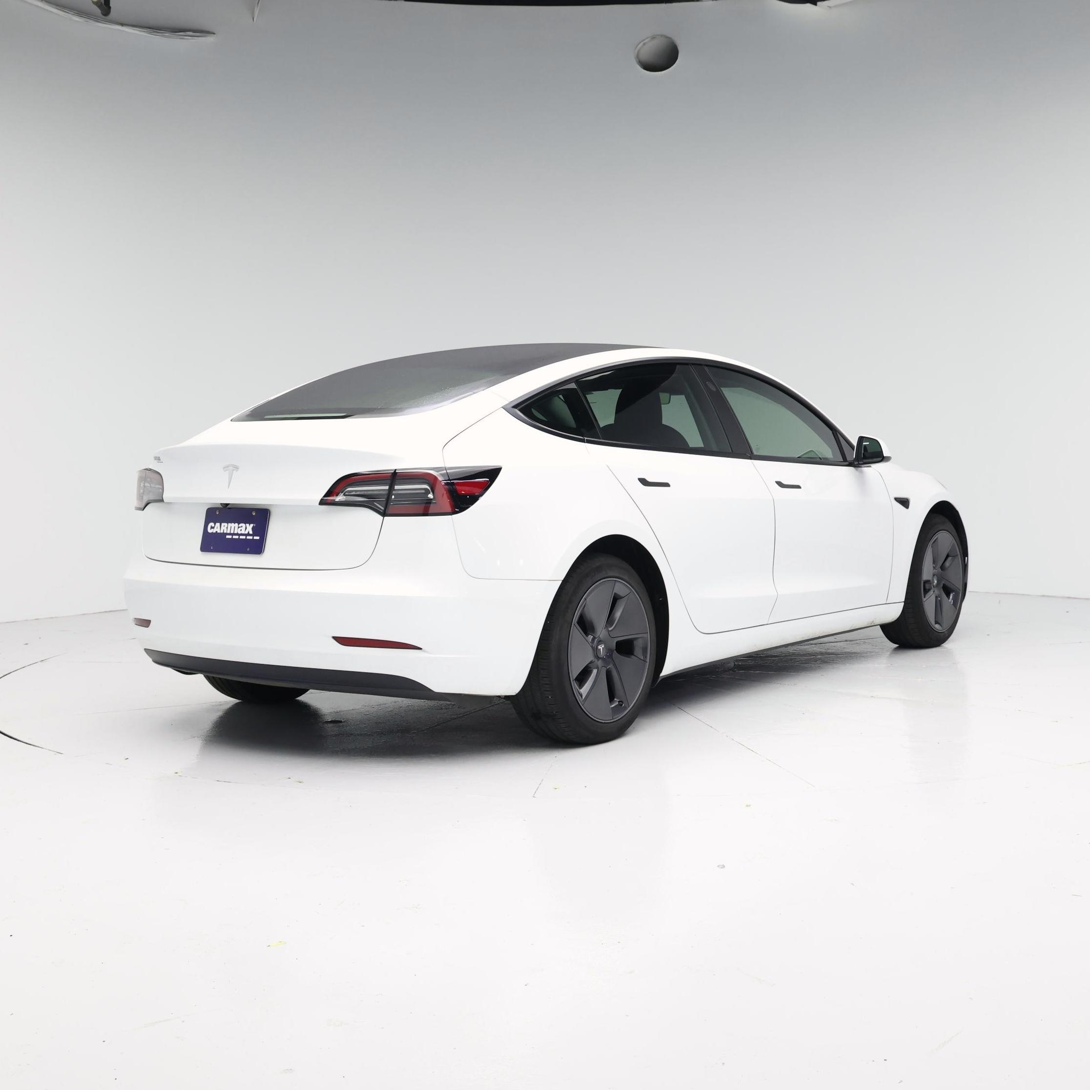 Thumbnail: 2023 Tesla Model 3 - 8