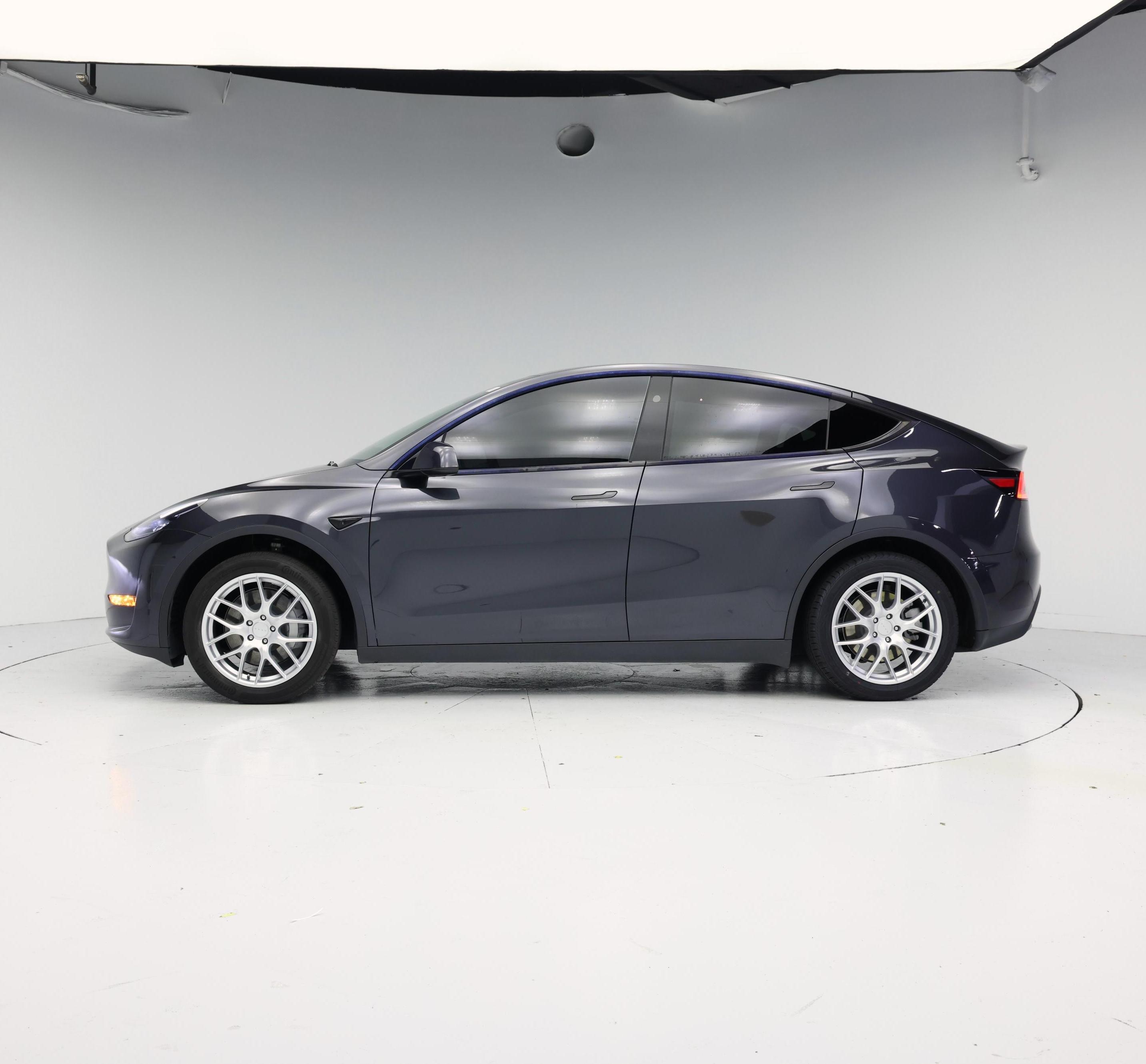 Thumbnail: 2024 Tesla Model Y - 3