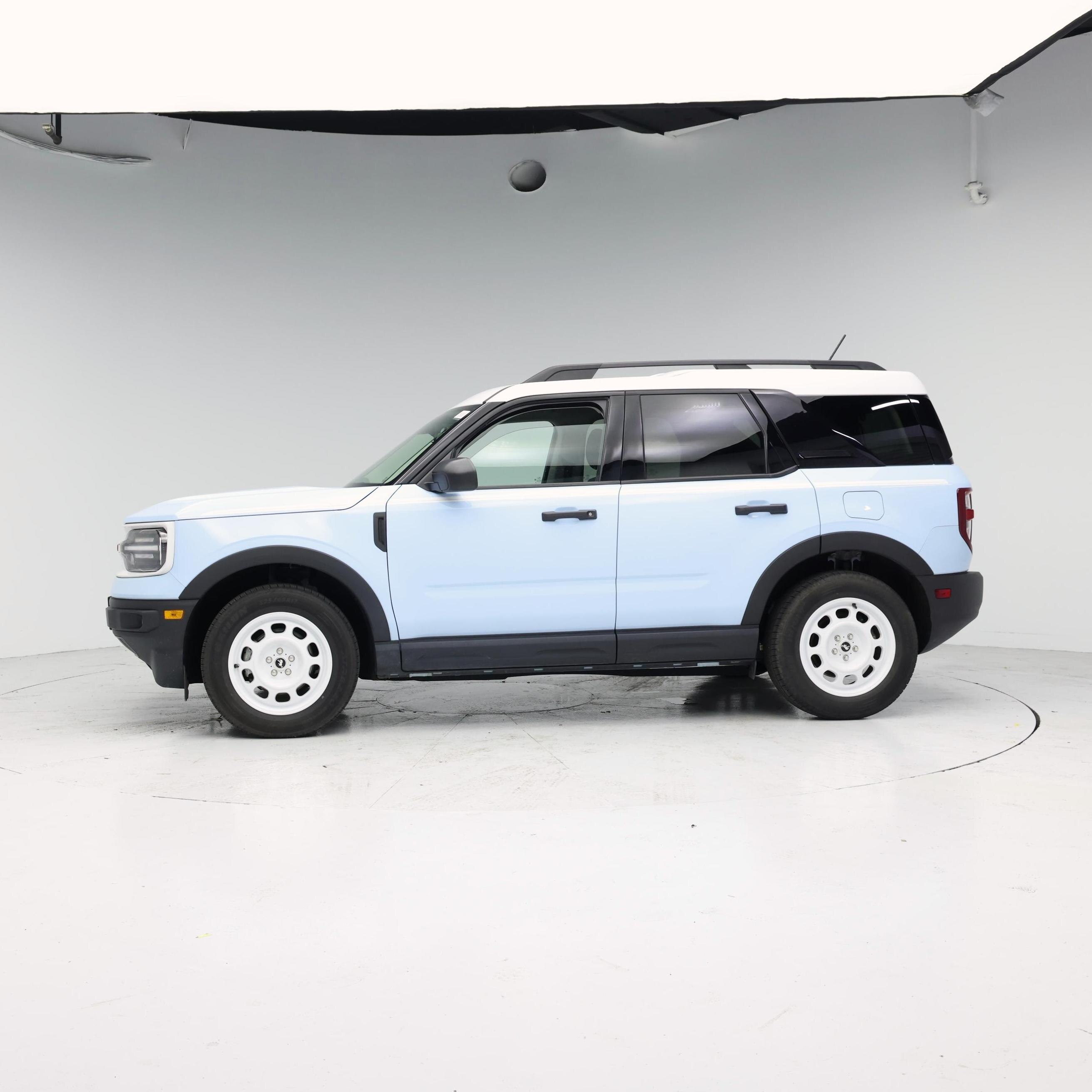 Thumbnail: 2023 Ford Bronco Sport - 3