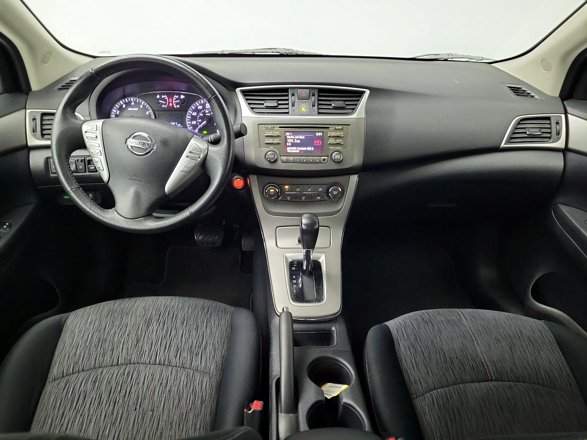 Thumbnail: 2014 Nissan Sentra - 9