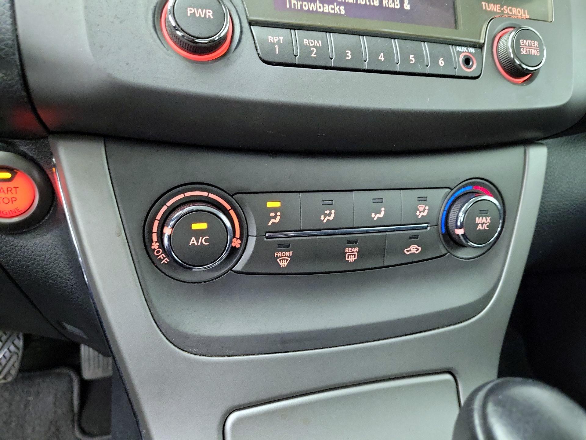 Thumbnail: 2014 Nissan Sentra - 15