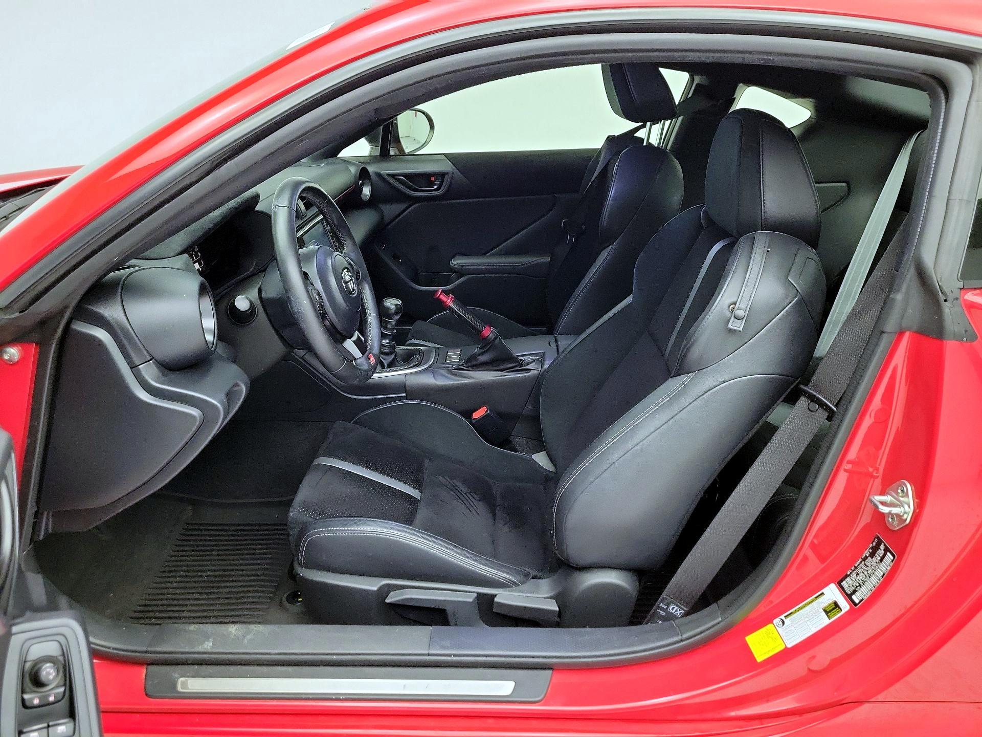Thumbnail: 2023 Toyota GR86 - 11