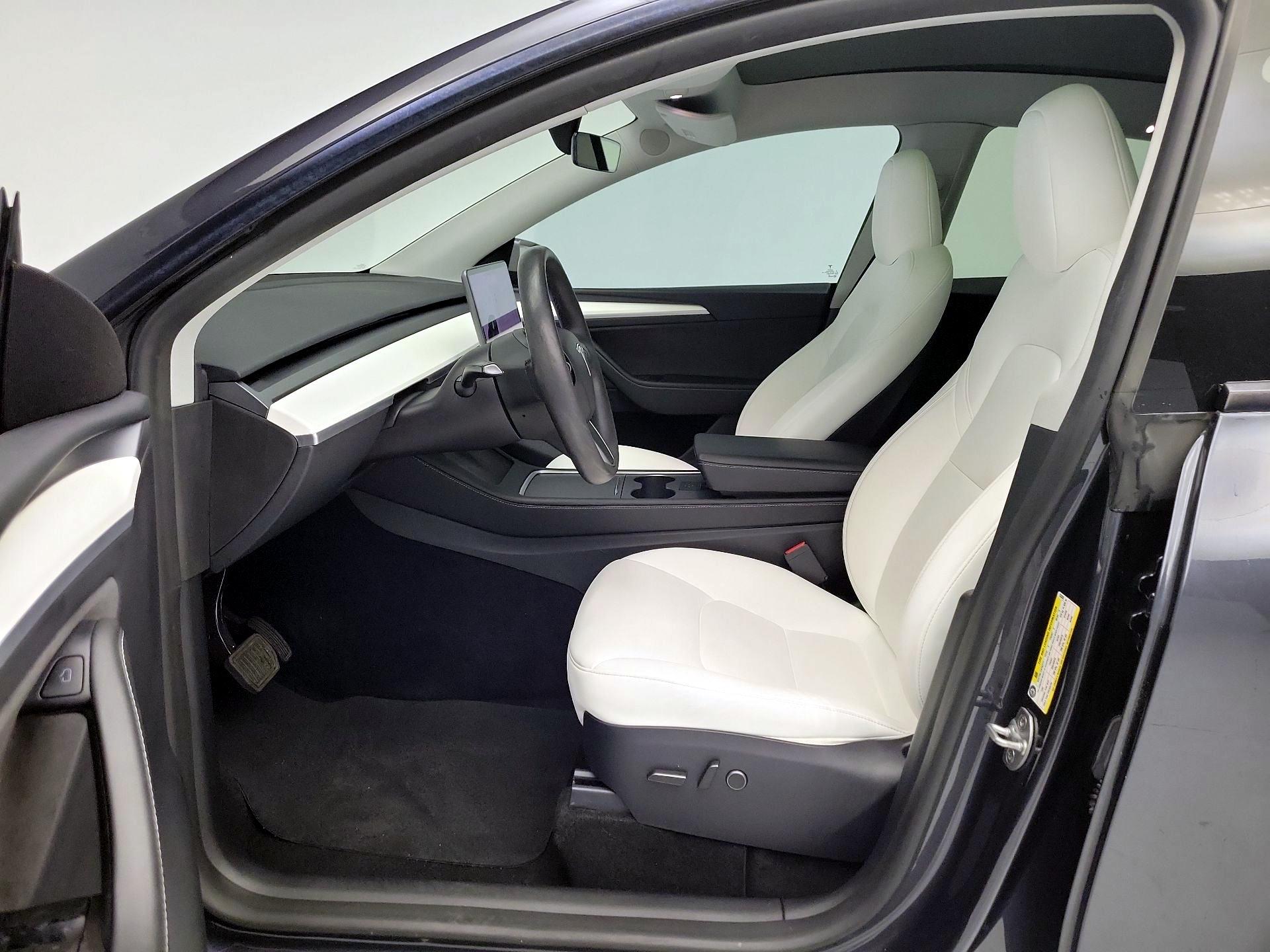 Thumbnail: 2024 Tesla Model Y - 11