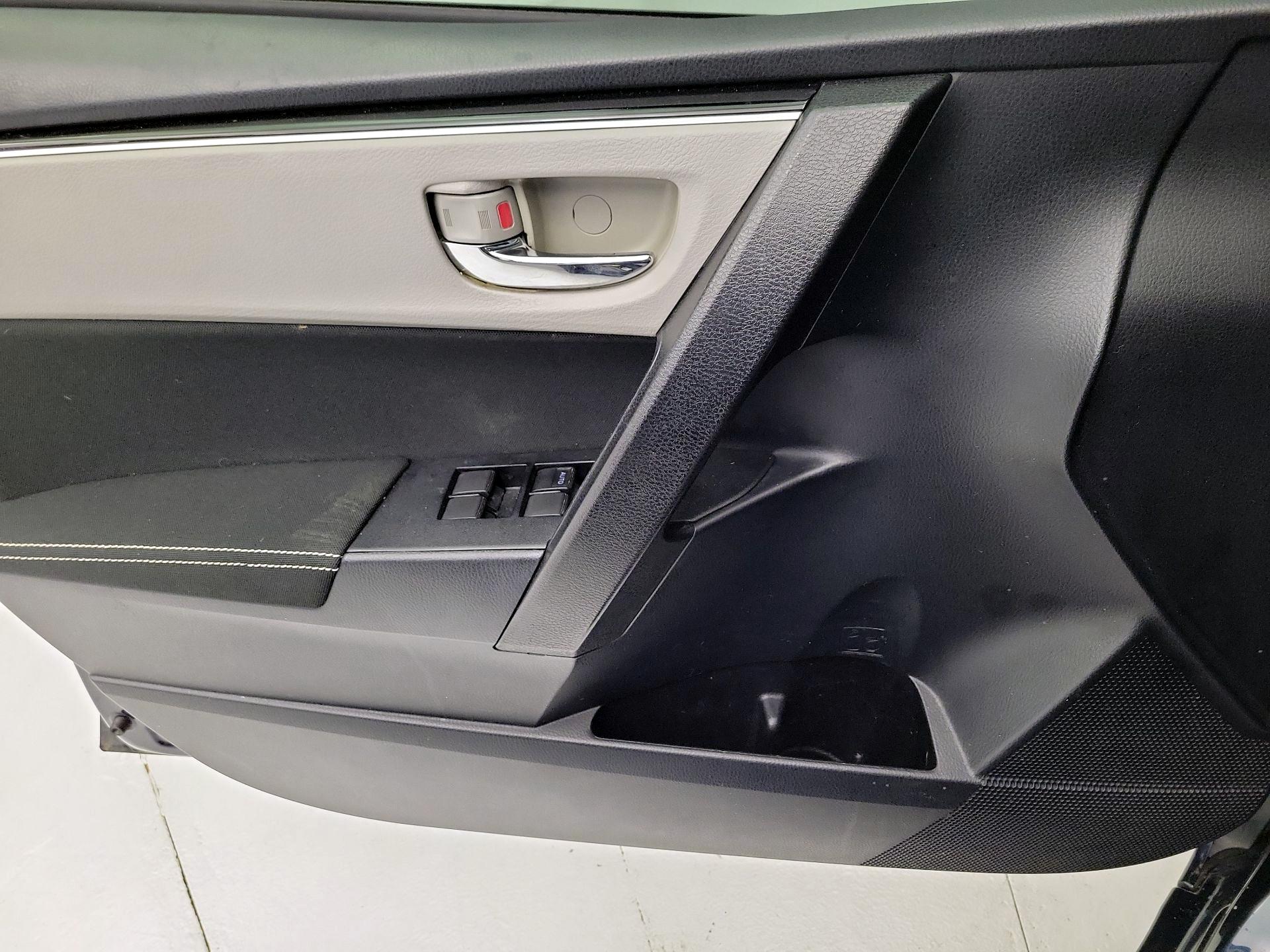 Thumbnail: 2019 Toyota Corolla - 12
