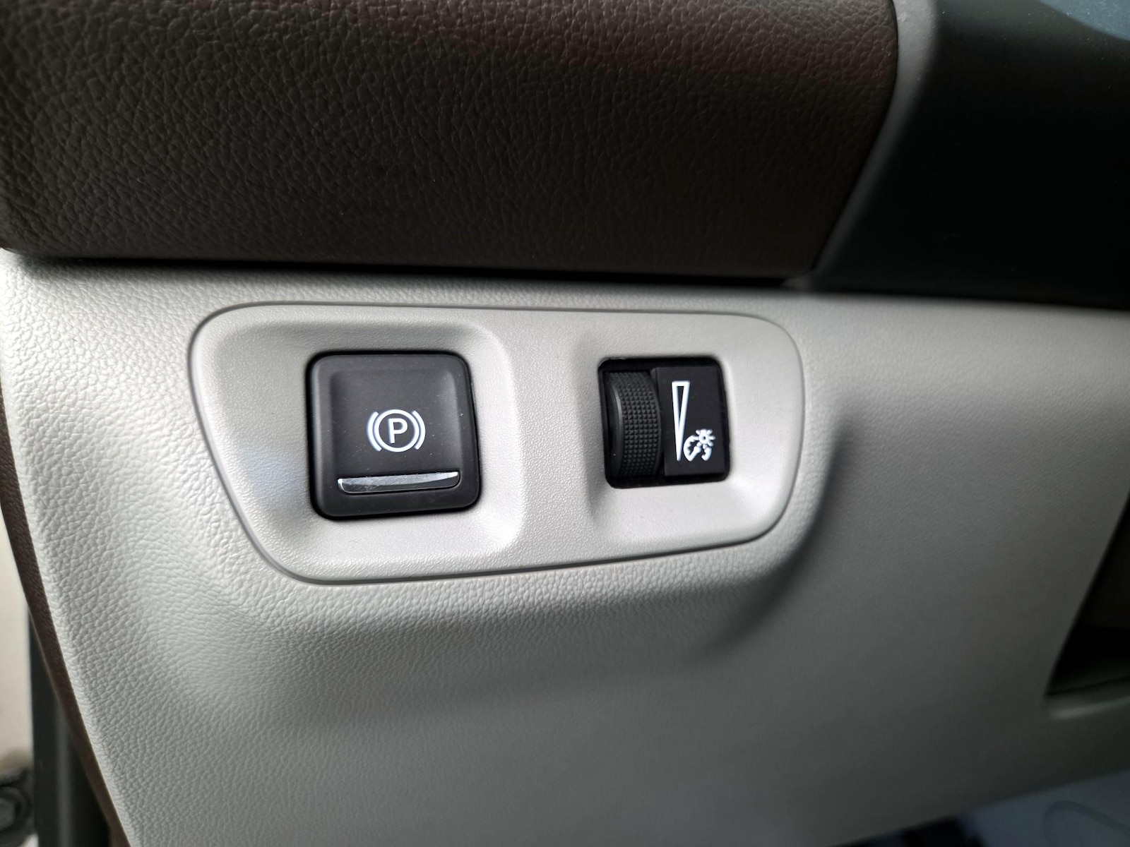 2022 GMC Acadia SLE - Photo 14