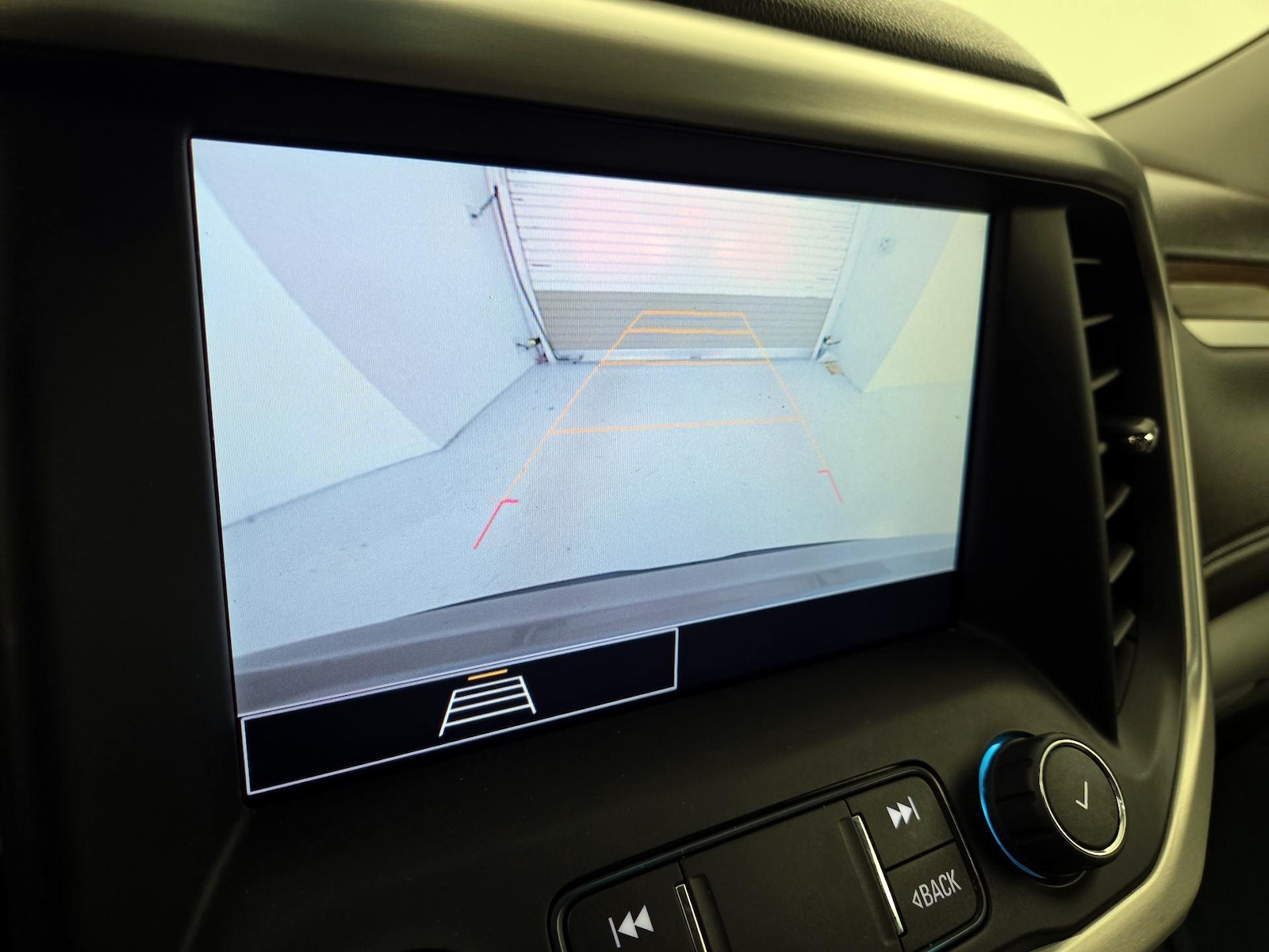 2022 GMC Acadia SLE - Photo 15