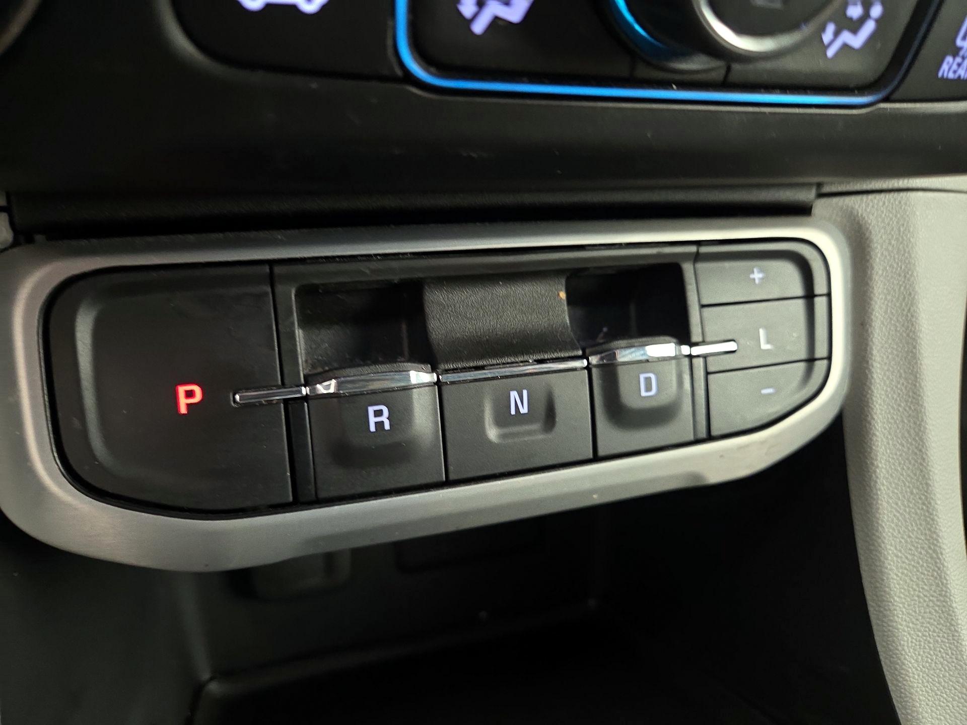 Thumbnail: 2022 GMC Acadia - 17