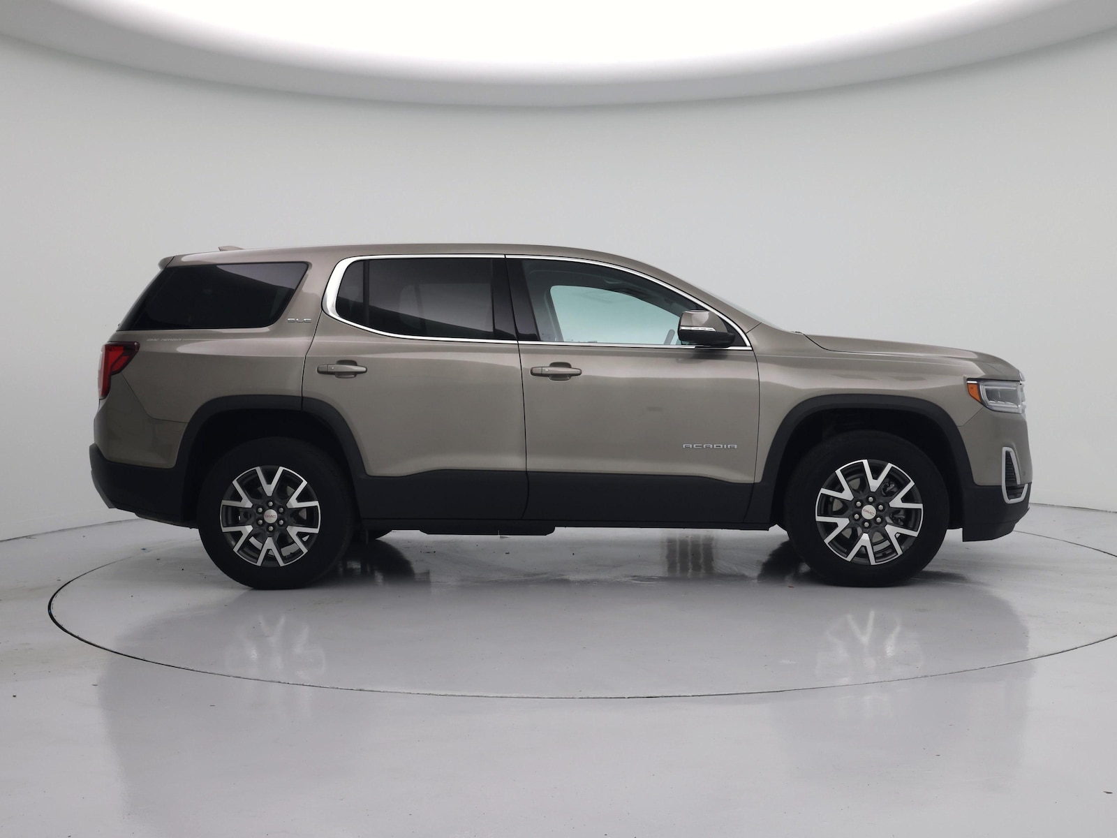 2022 GMC Acadia SLE - Photo 8